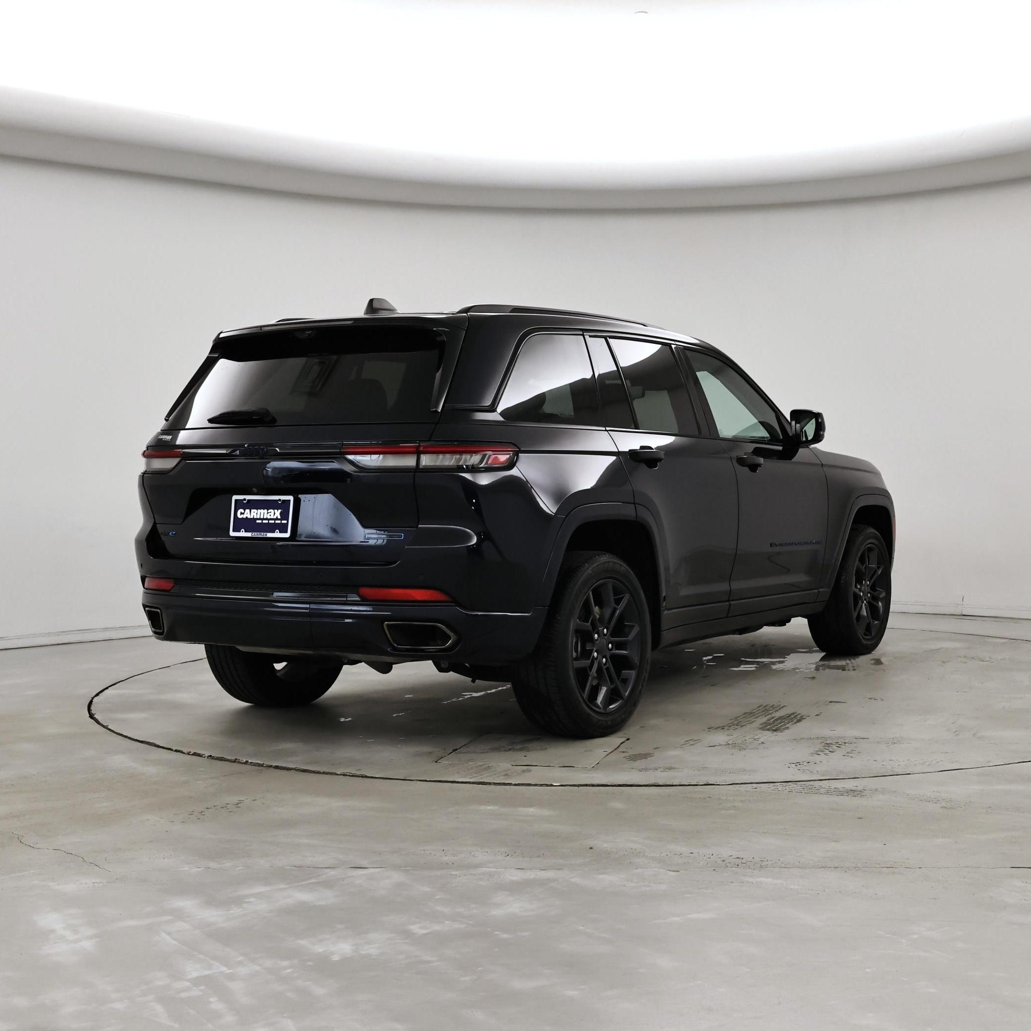 Thumbnail: 2023 Jeep Grand Cherokee - 8