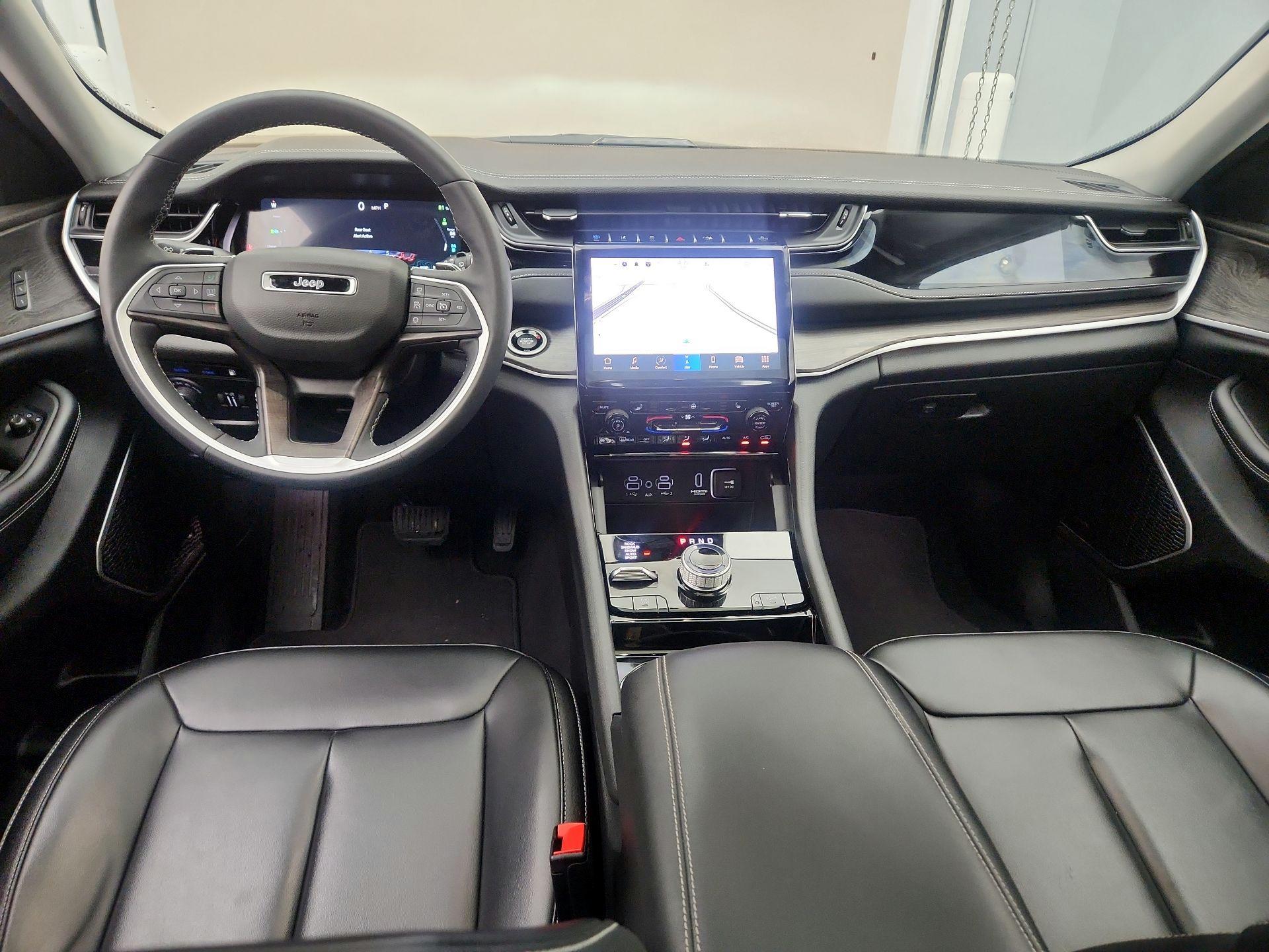 Thumbnail: 2023 Jeep Grand Cherokee - 9