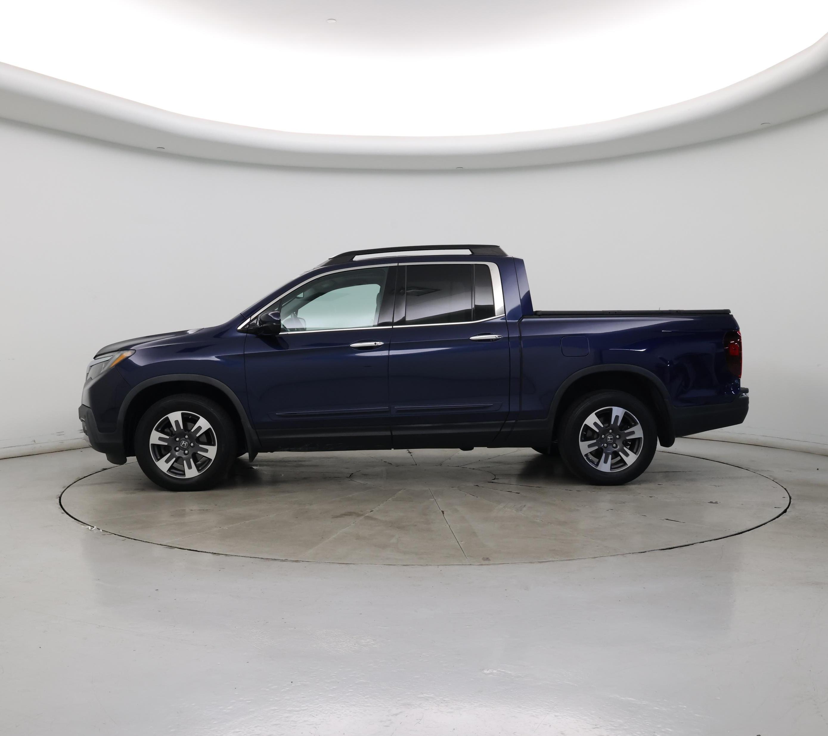 Thumbnail: 2019 Honda Ridgeline - 3