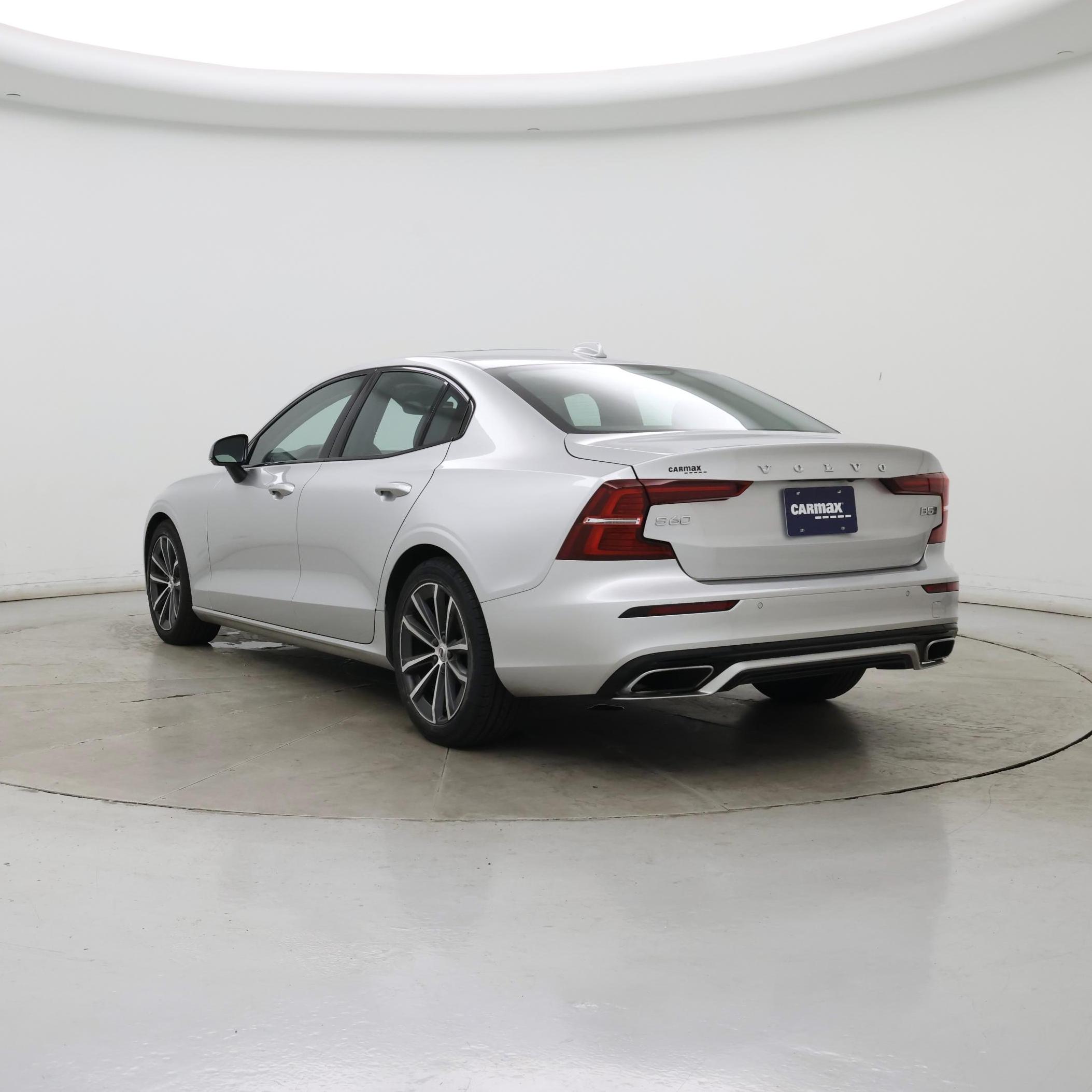 Thumbnail: 2022 Volvo S60 - 2