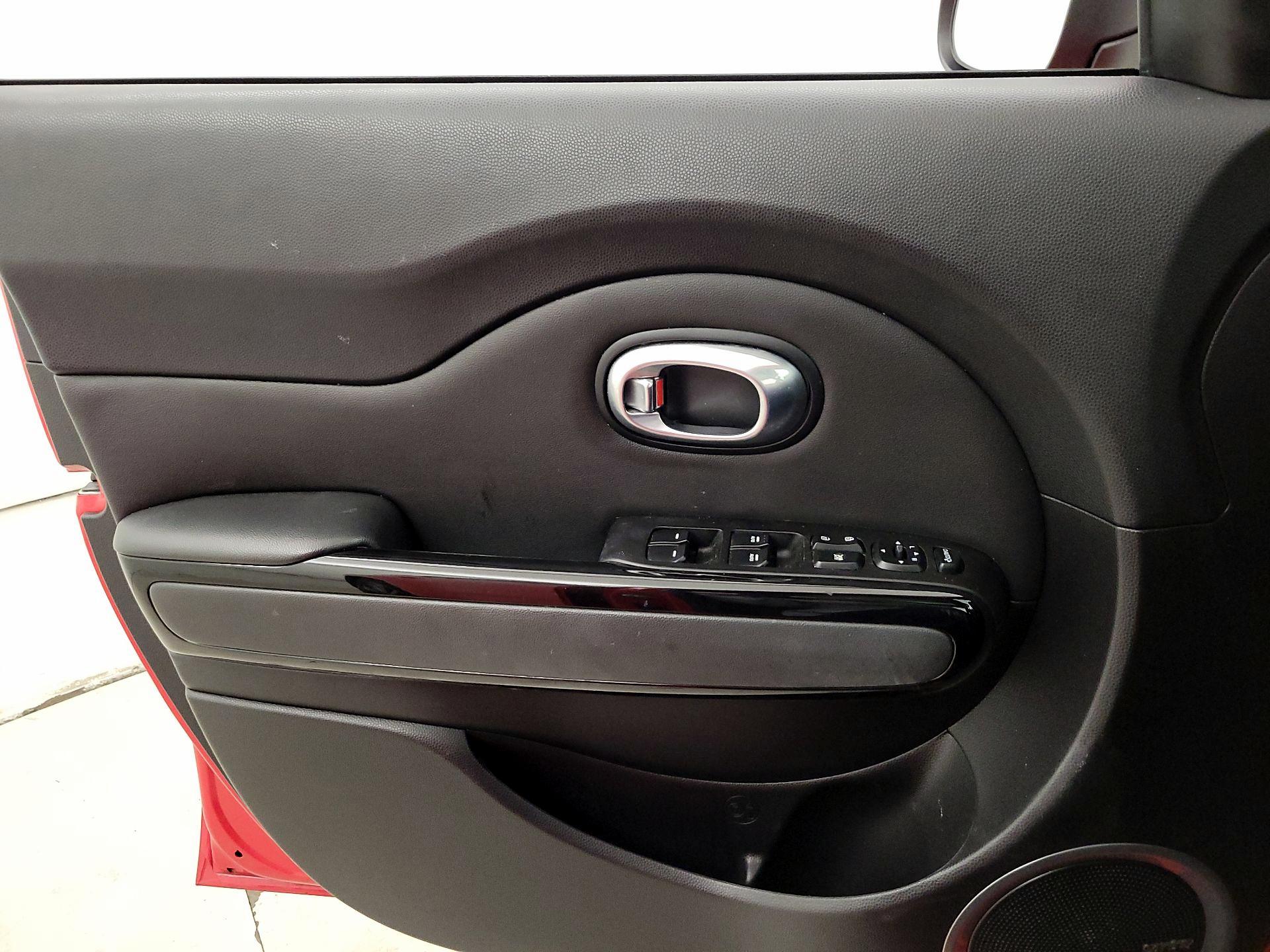 Thumbnail: 2014 Kia Soul - 12