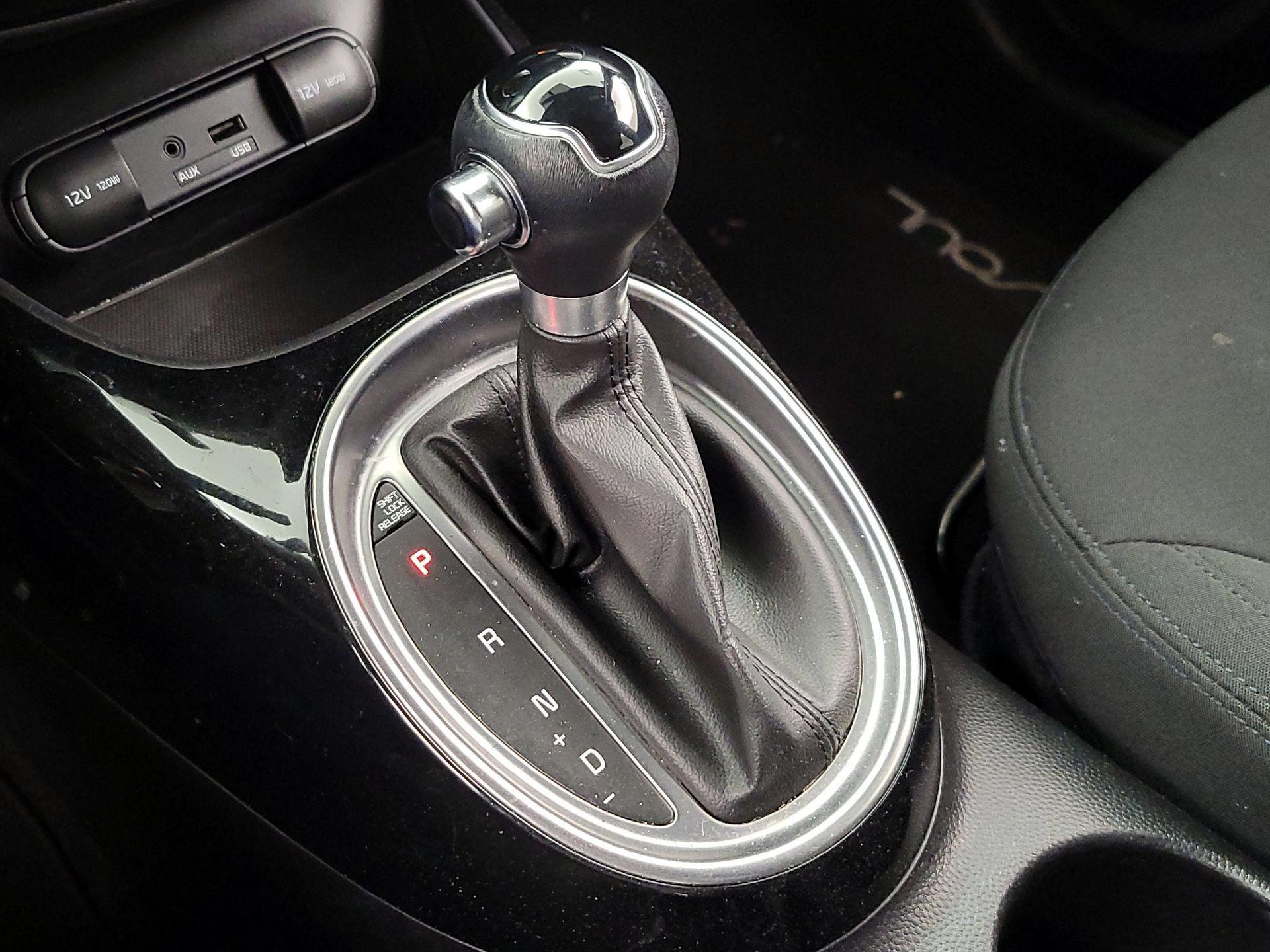 Thumbnail: 2014 Kia Soul - 17