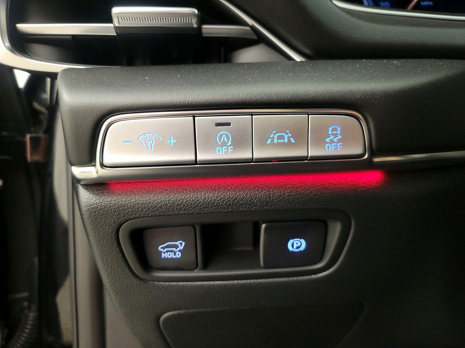 Thumbnail: 2021 Genesis GV80 - 13