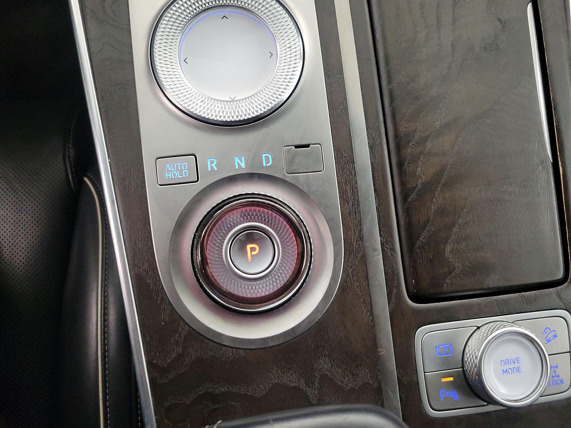 Thumbnail: 2021 Genesis GV80 - 18