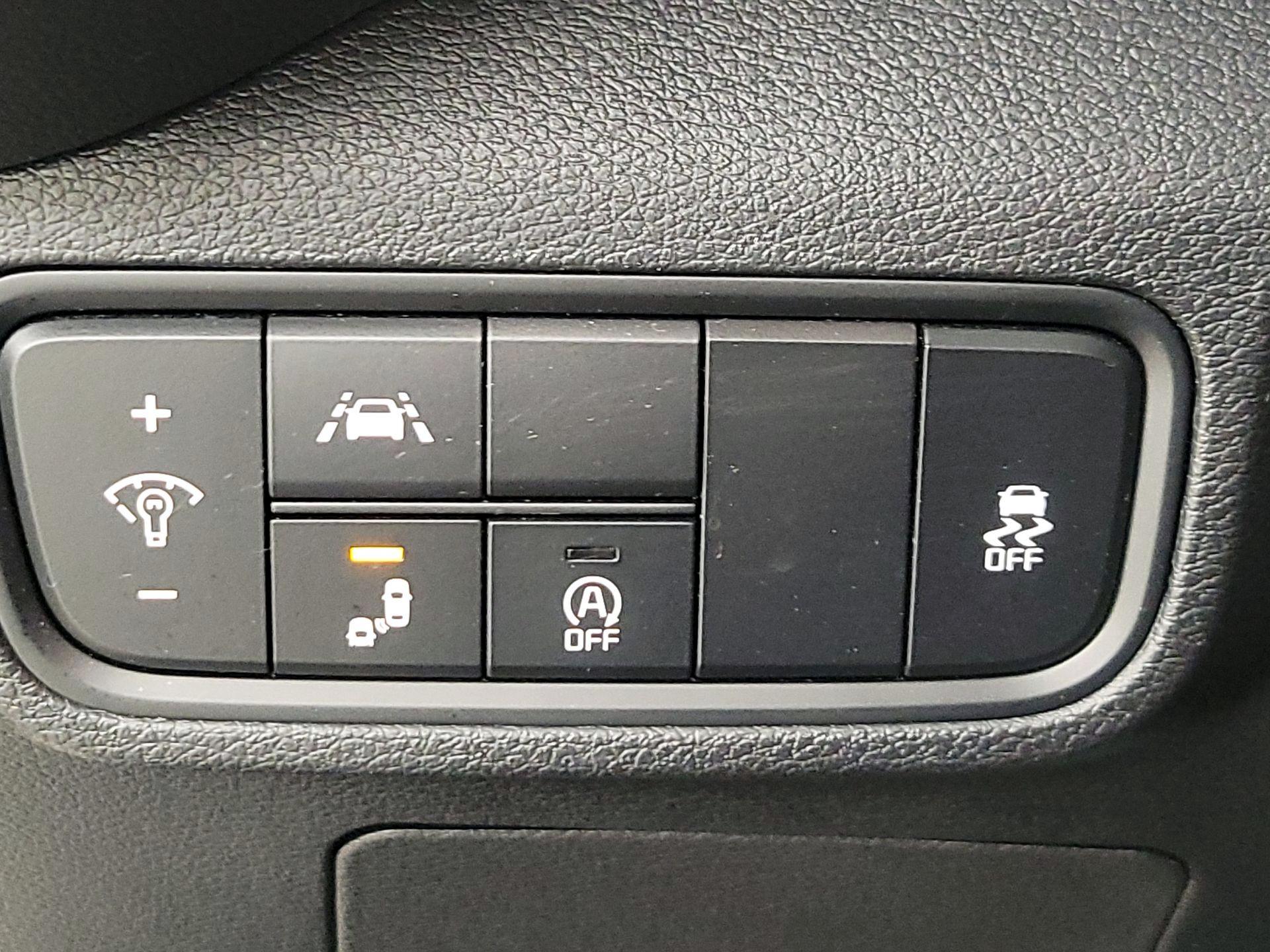 Thumbnail: 2020 Kia Soul - 13