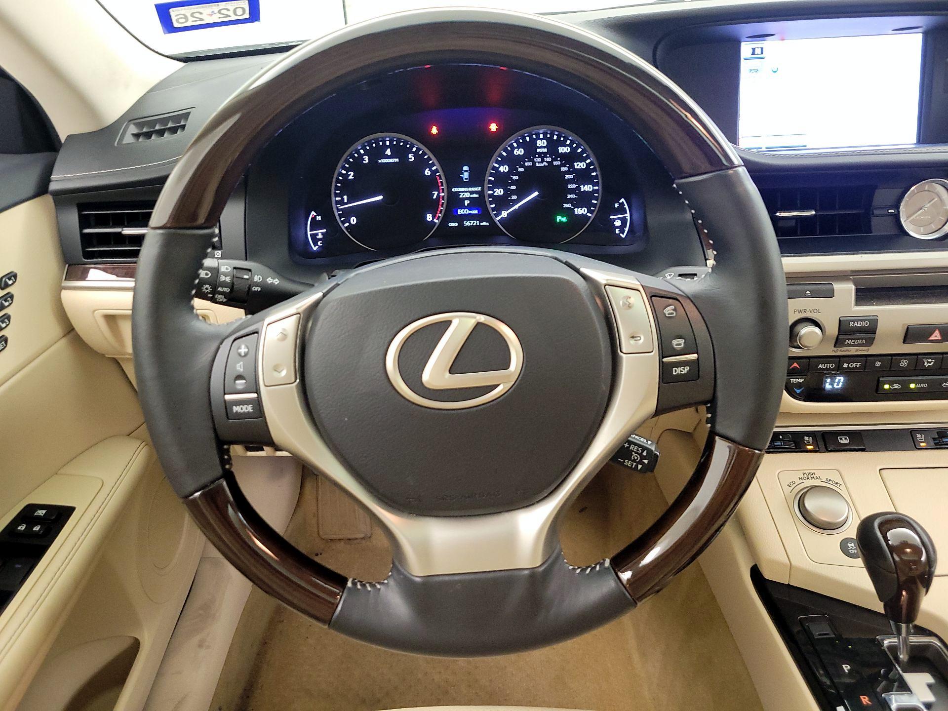 Thumbnail: 2014 Lexus ES - 10