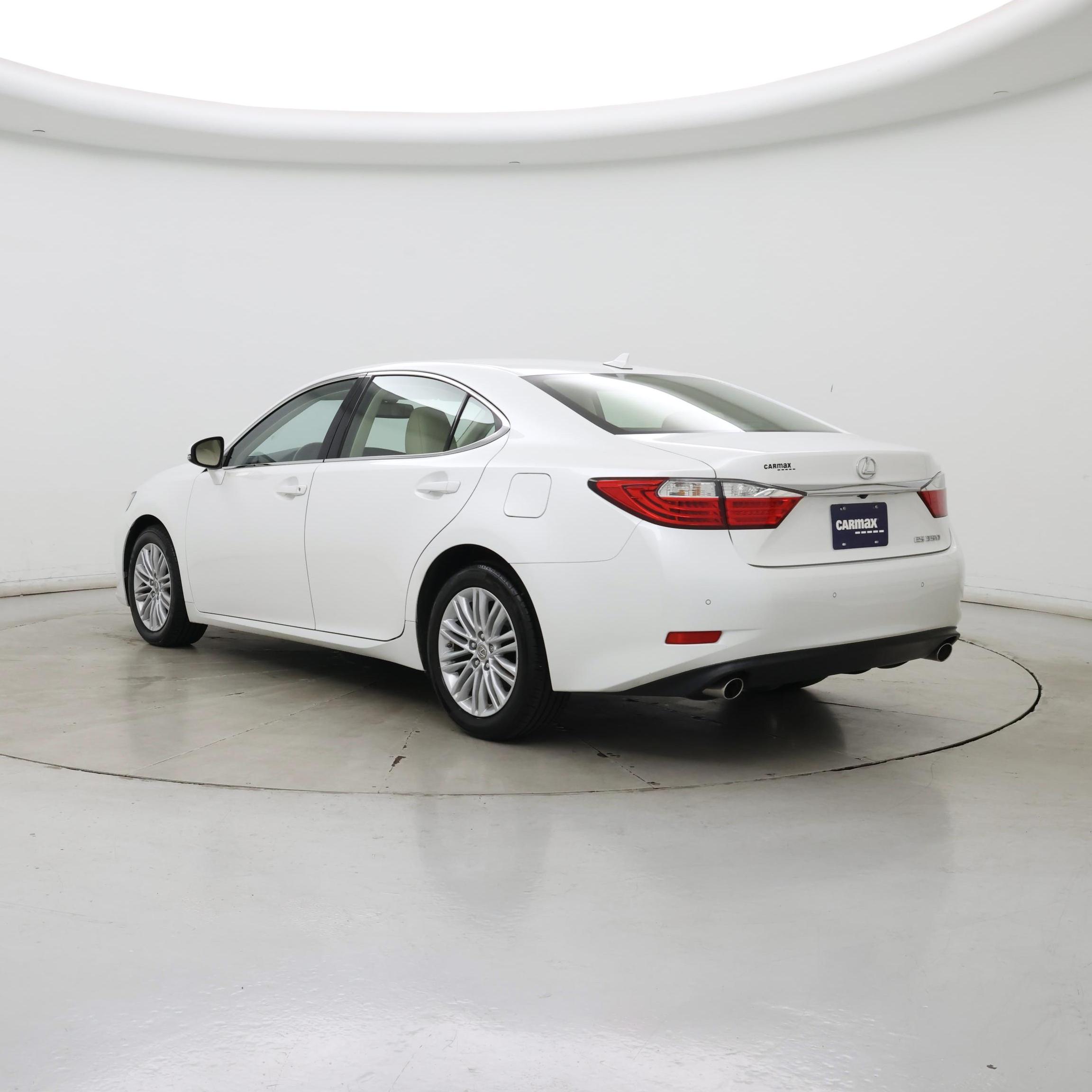 Thumbnail: 2014 Lexus ES - 2