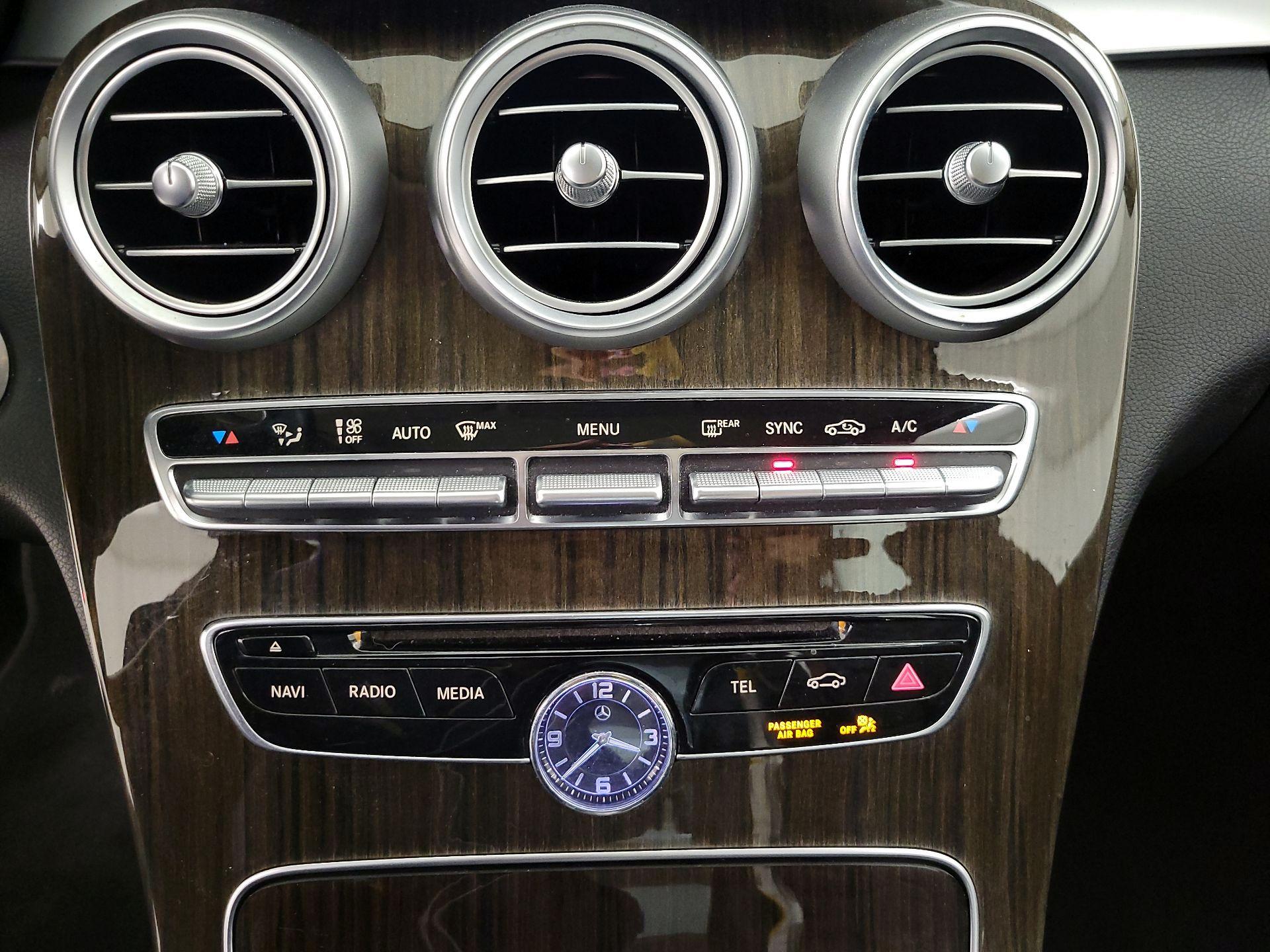Thumbnail: 2016 Mercedes-Benz C-Class - 17