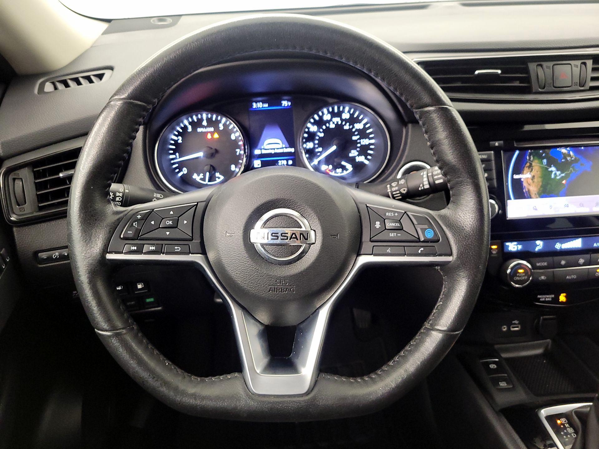 Thumbnail: 2019 Nissan Rogue - 10