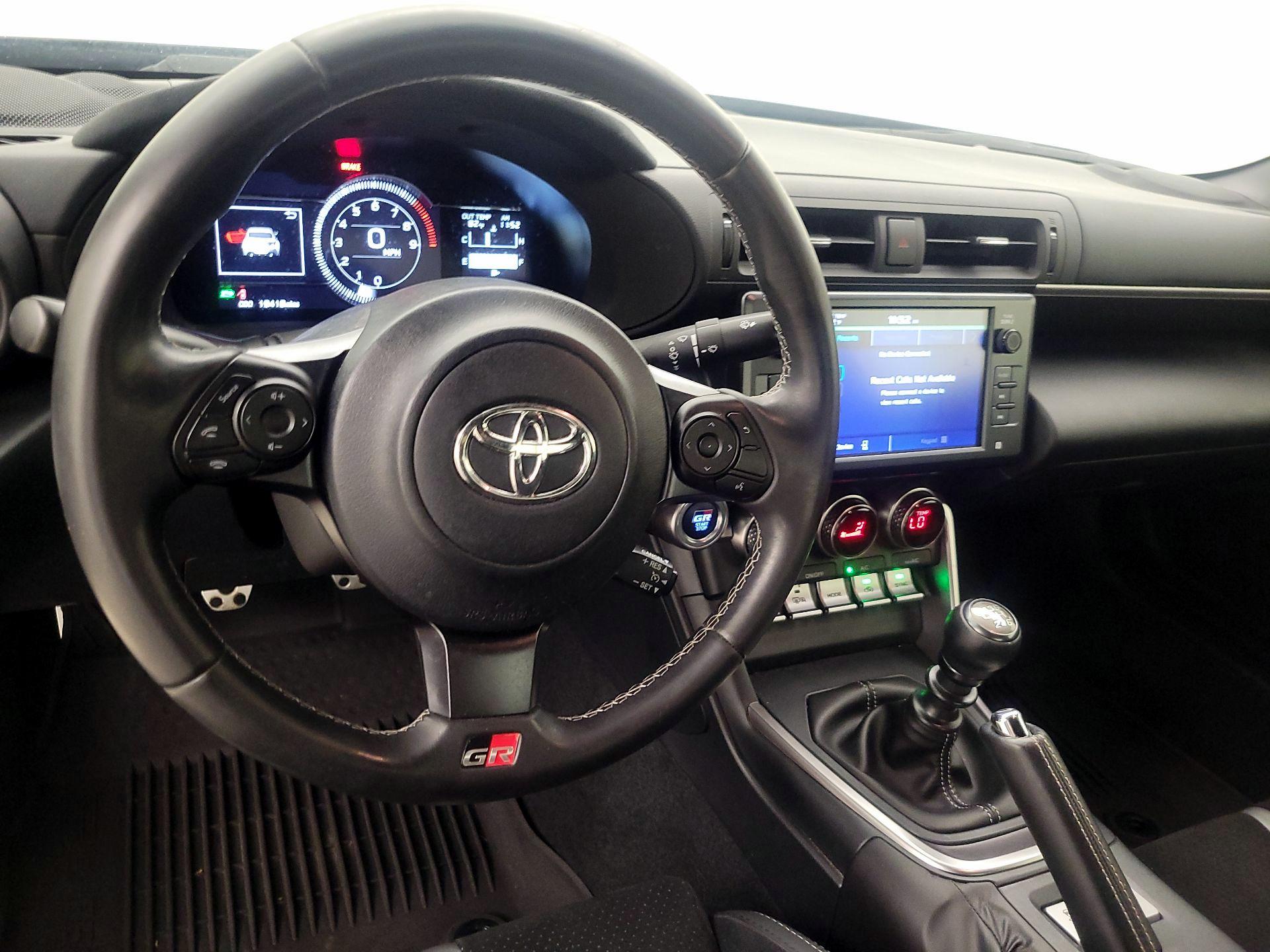 Thumbnail: 2023 Toyota GR86 - 10