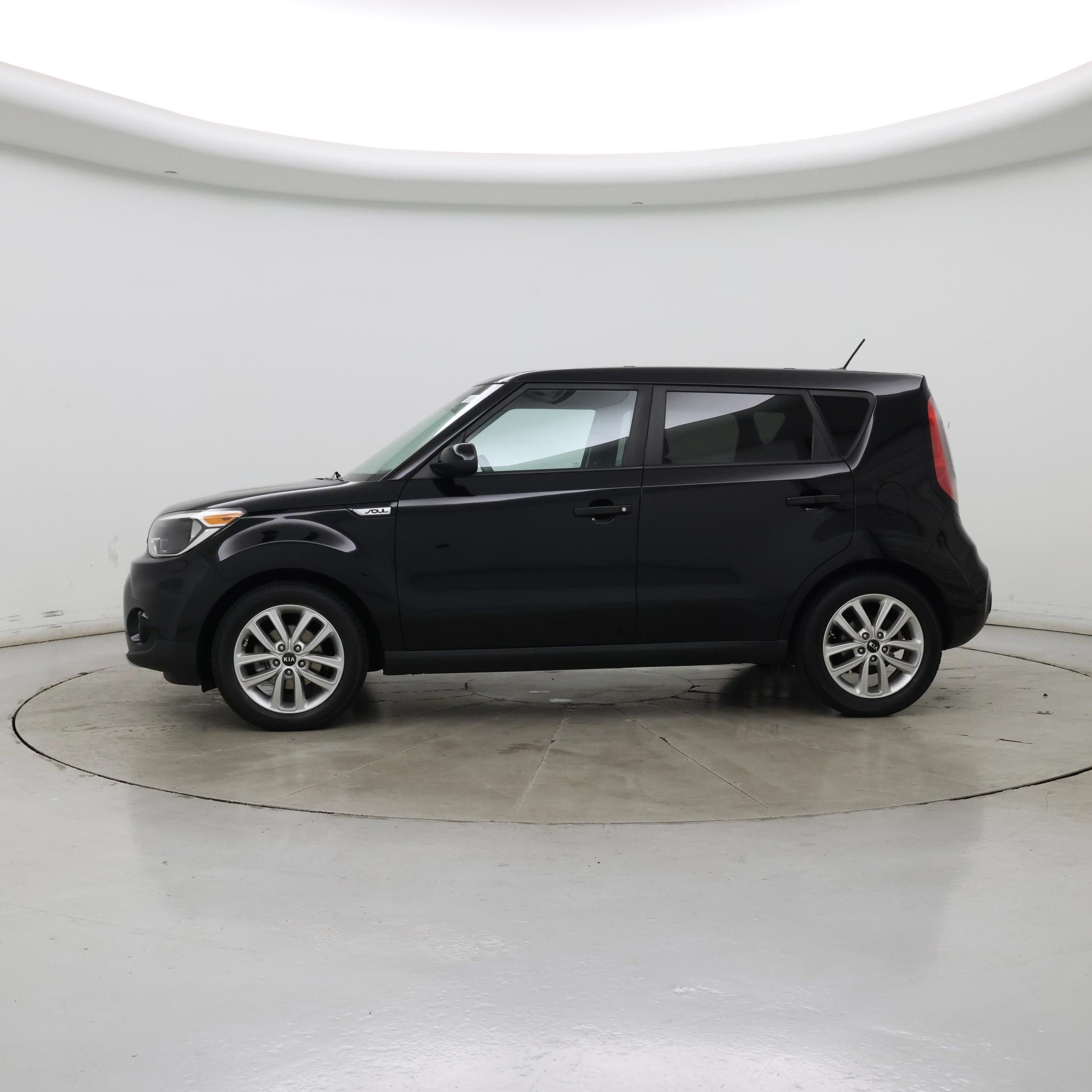 Thumbnail: 2017 Kia Soul - 3