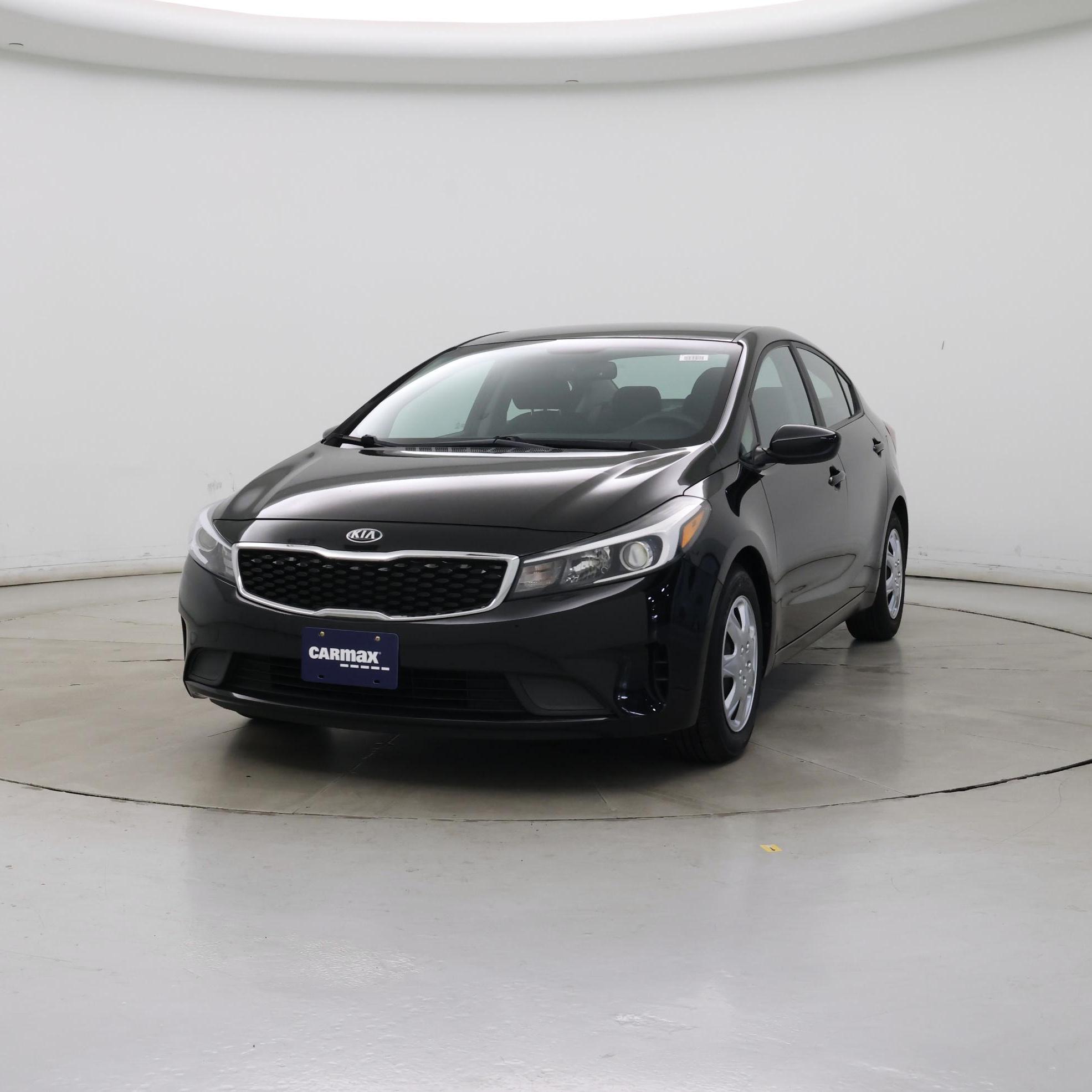 Thumbnail: 2017 Kia Forte - 4