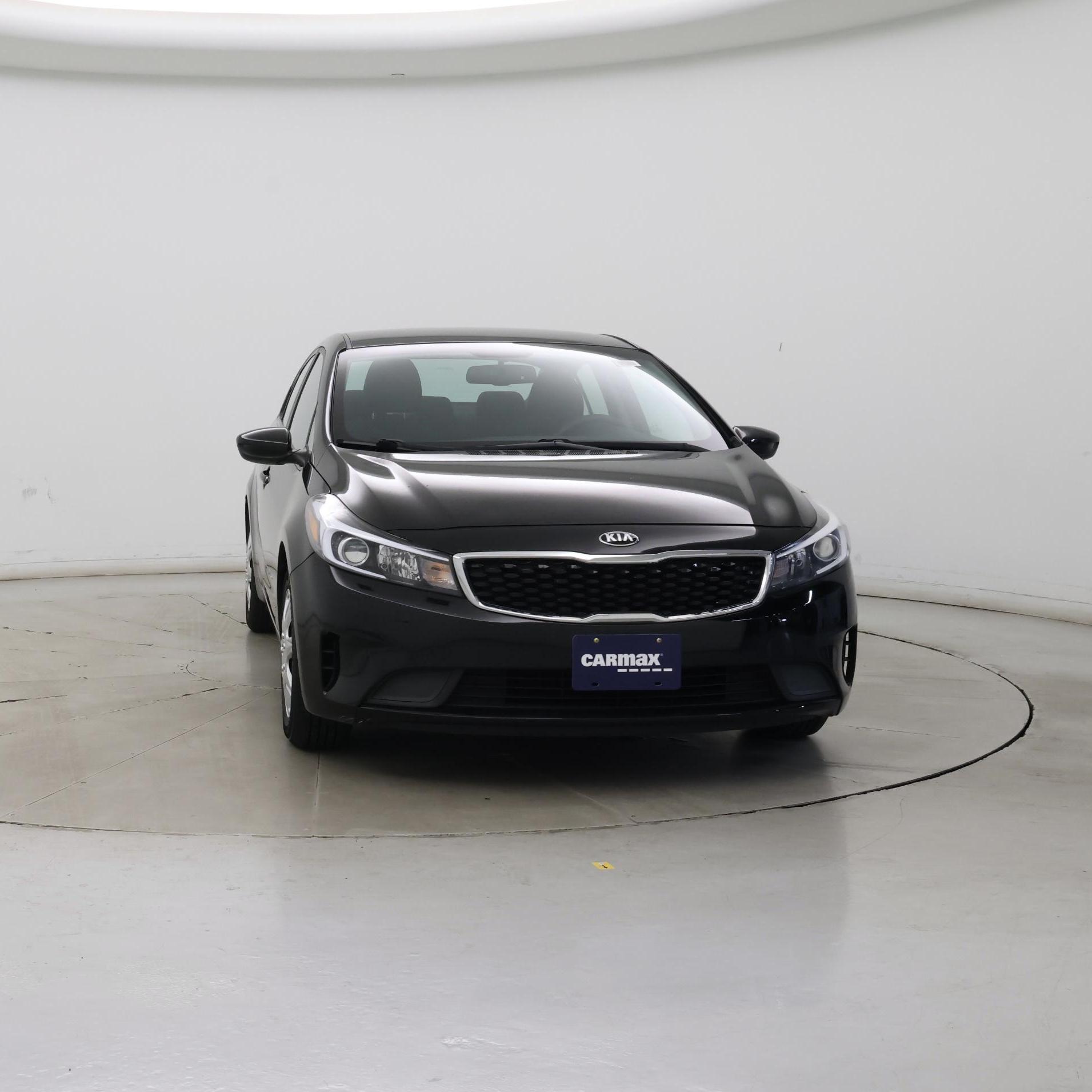 Thumbnail: 2017 Kia Forte - 5