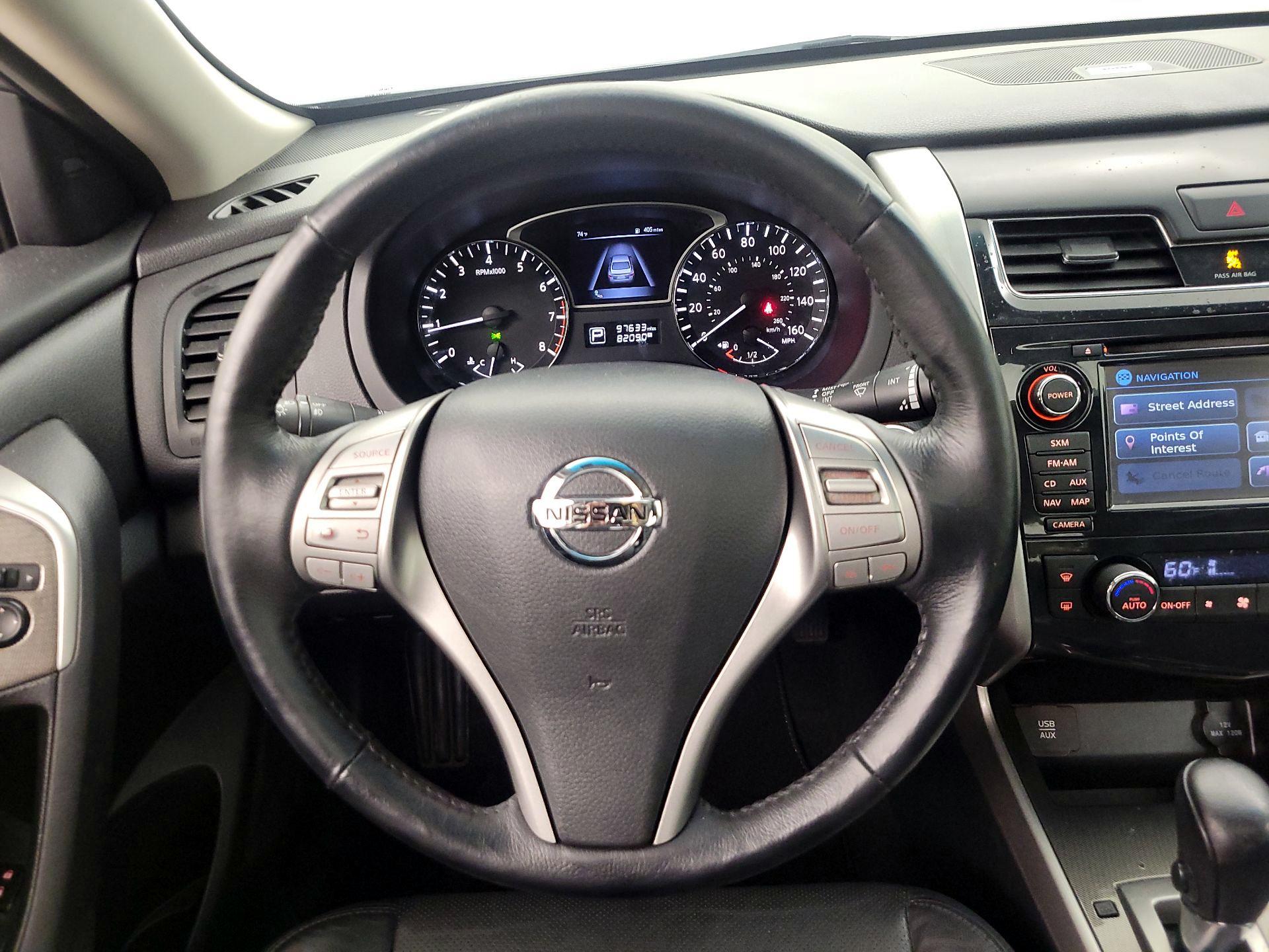 Thumbnail: 2015 Nissan Altima - 9
