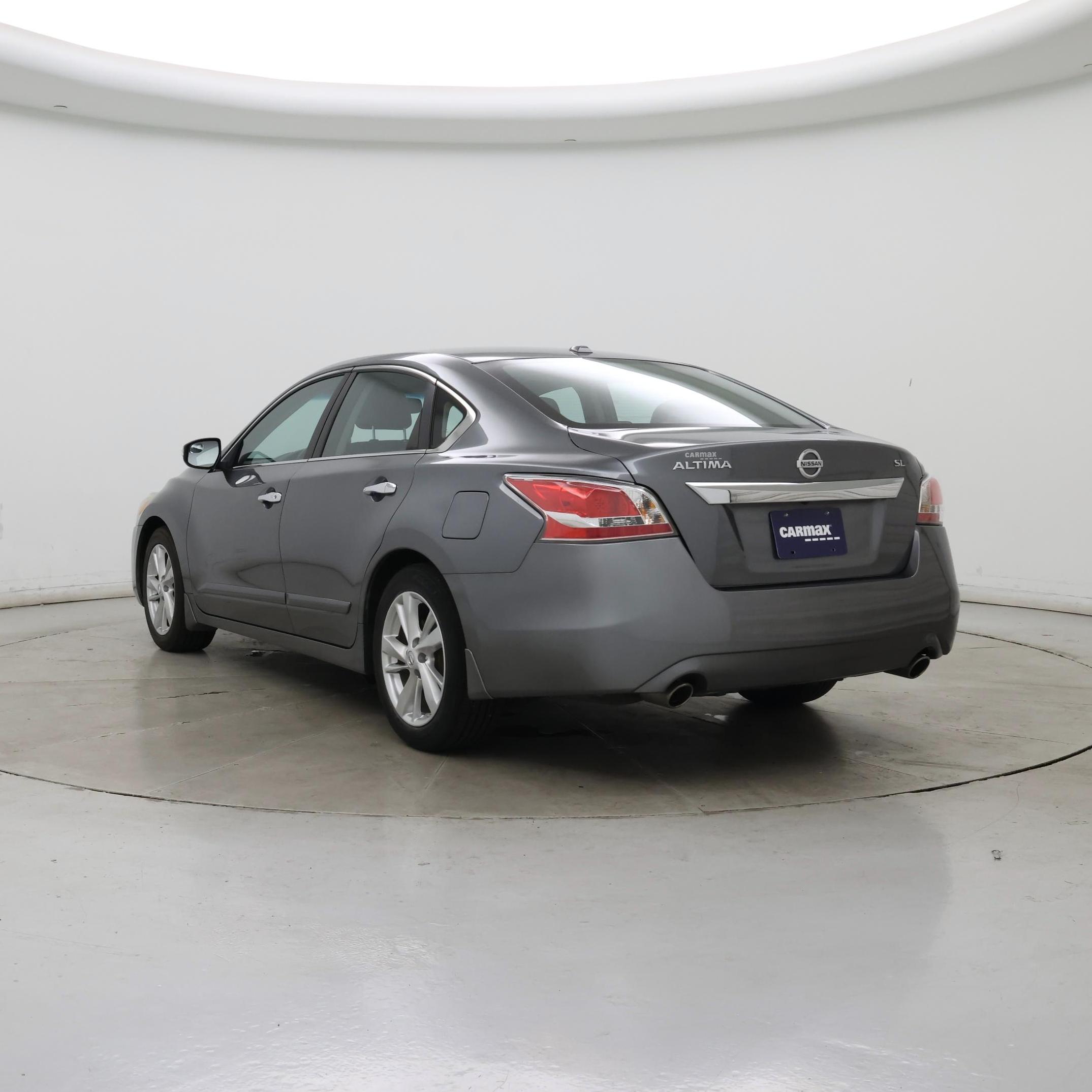 Thumbnail: 2015 Nissan Altima - 2