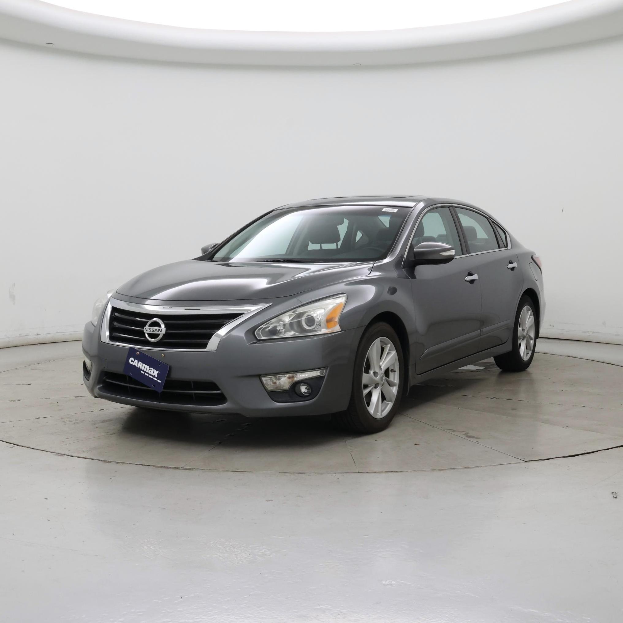 Thumbnail: 2015 Nissan Altima - 4