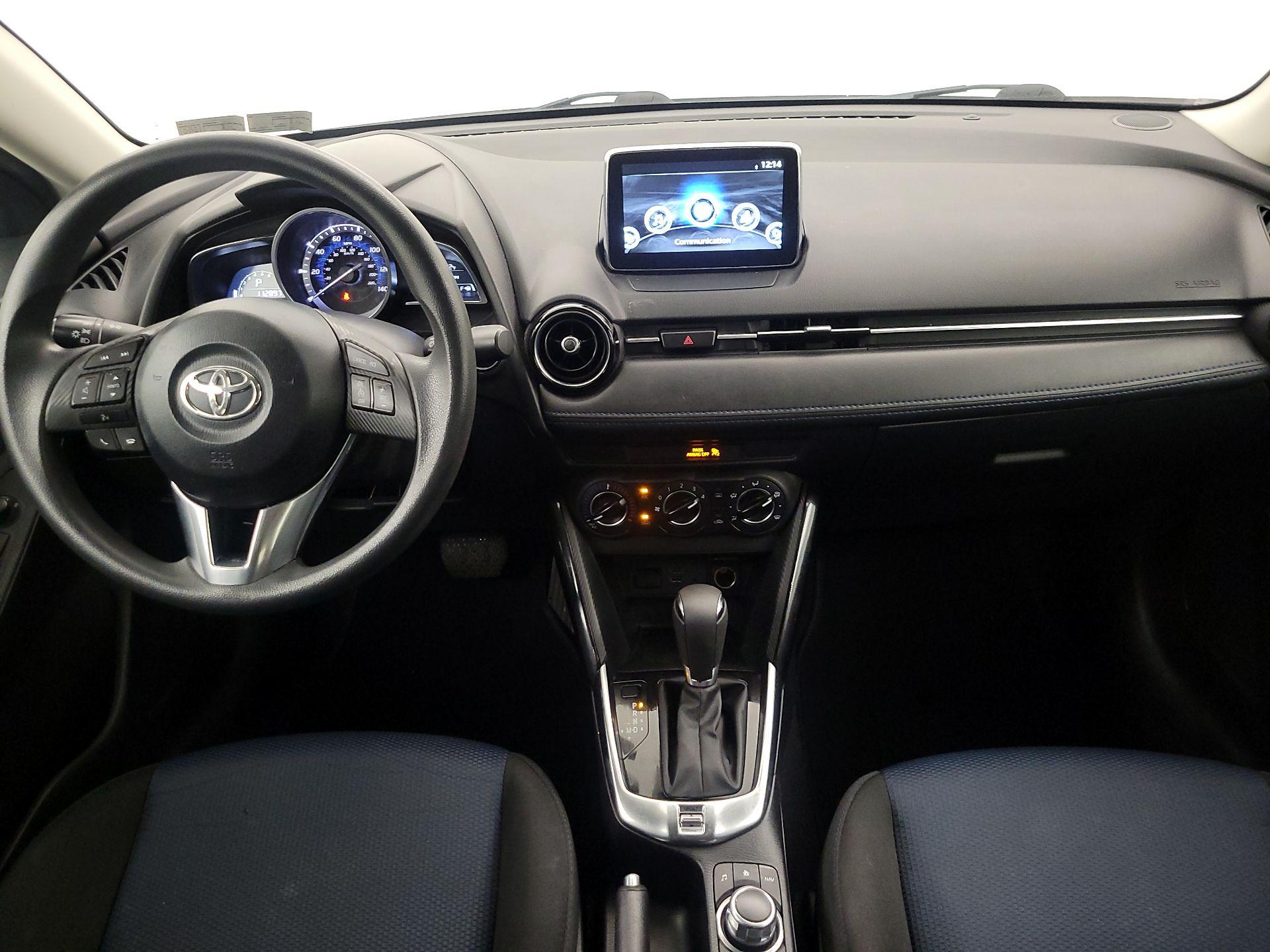 Thumbnail: 2018 Toyota Yaris iA - 9