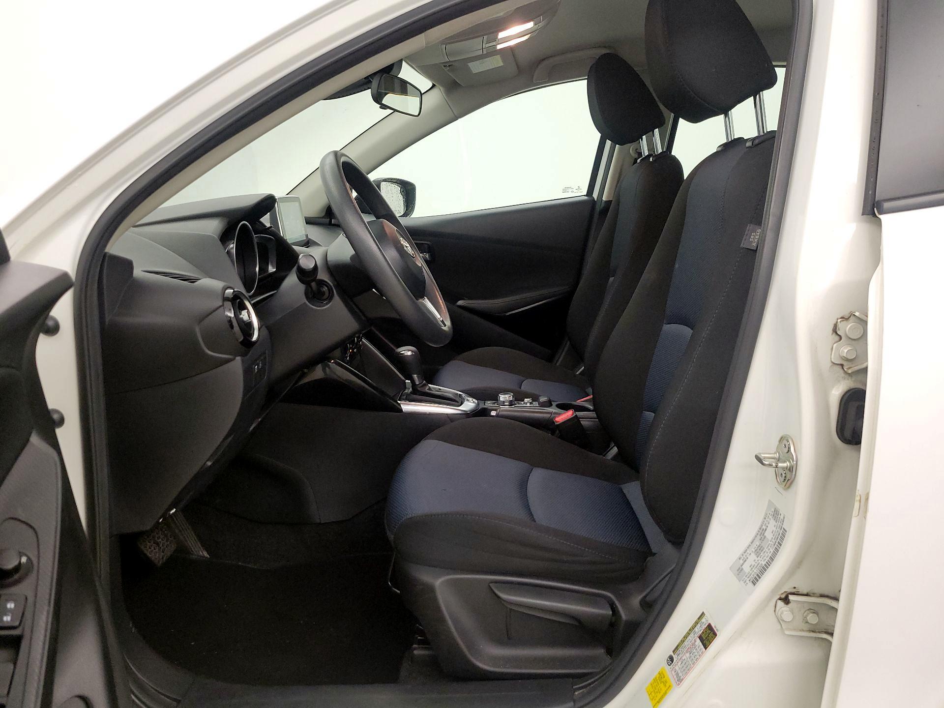Thumbnail: 2018 Toyota Yaris iA - 11