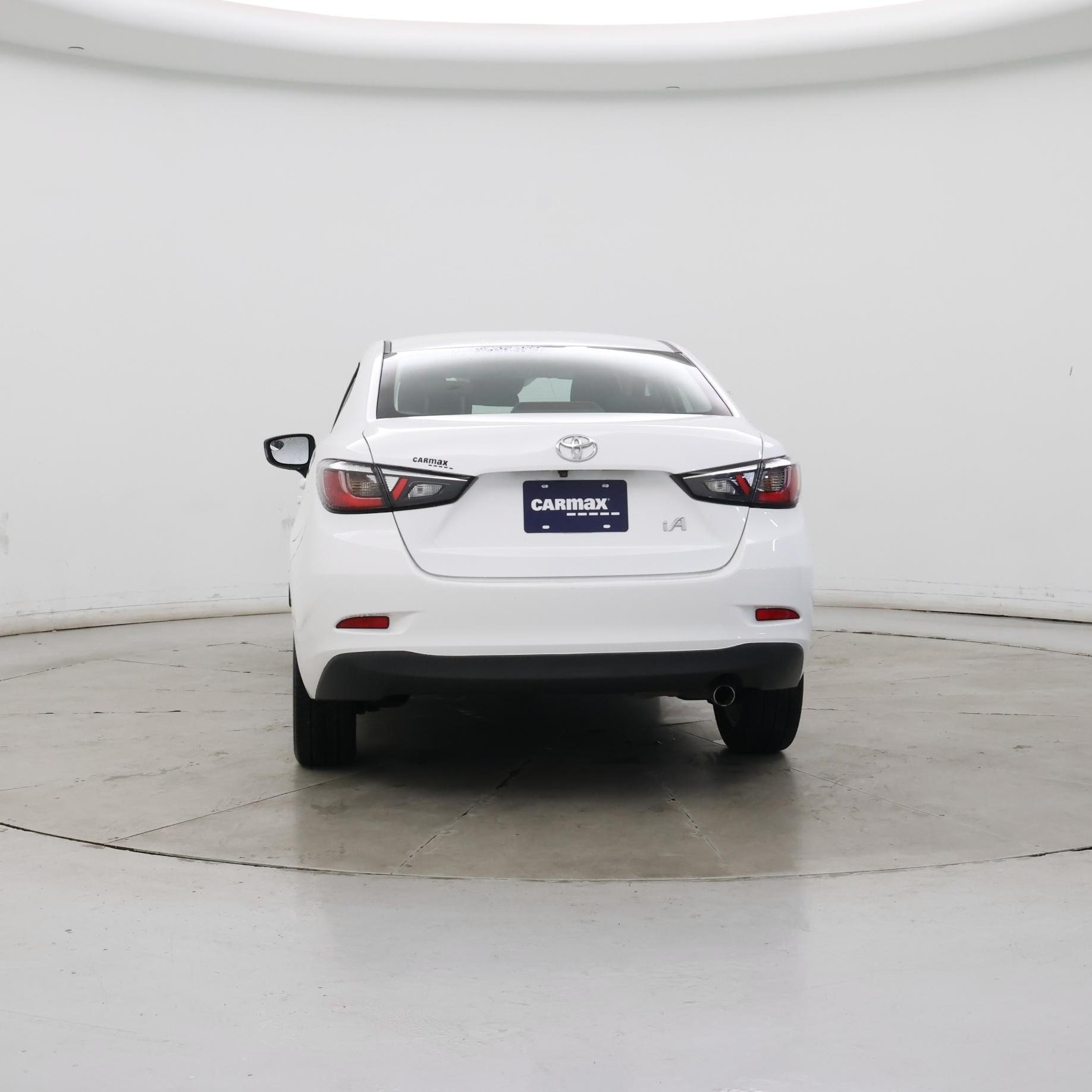 Thumbnail: 2018 Toyota Yaris iA - 6