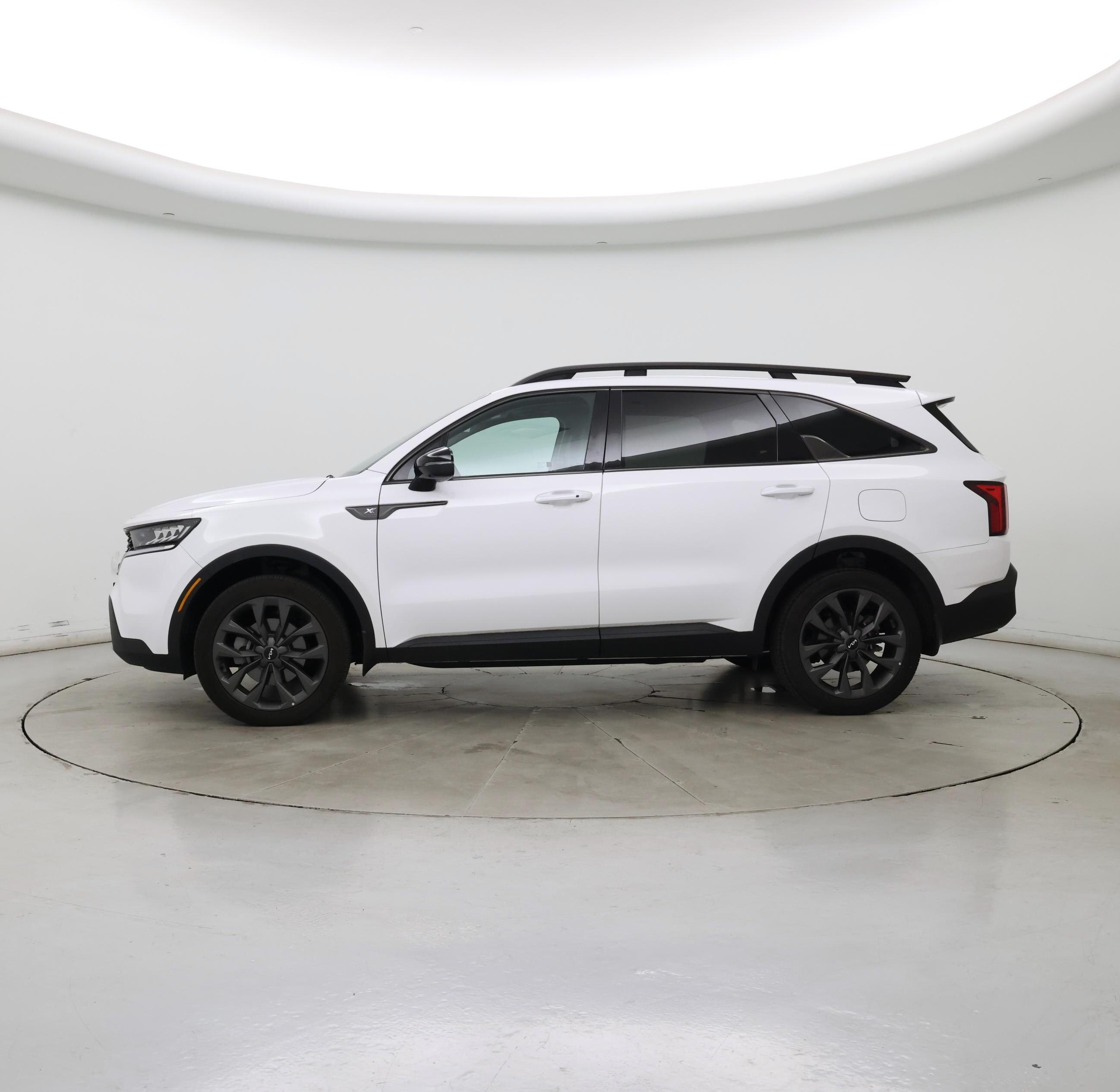 Thumbnail: 2023 Kia Sorento - 3