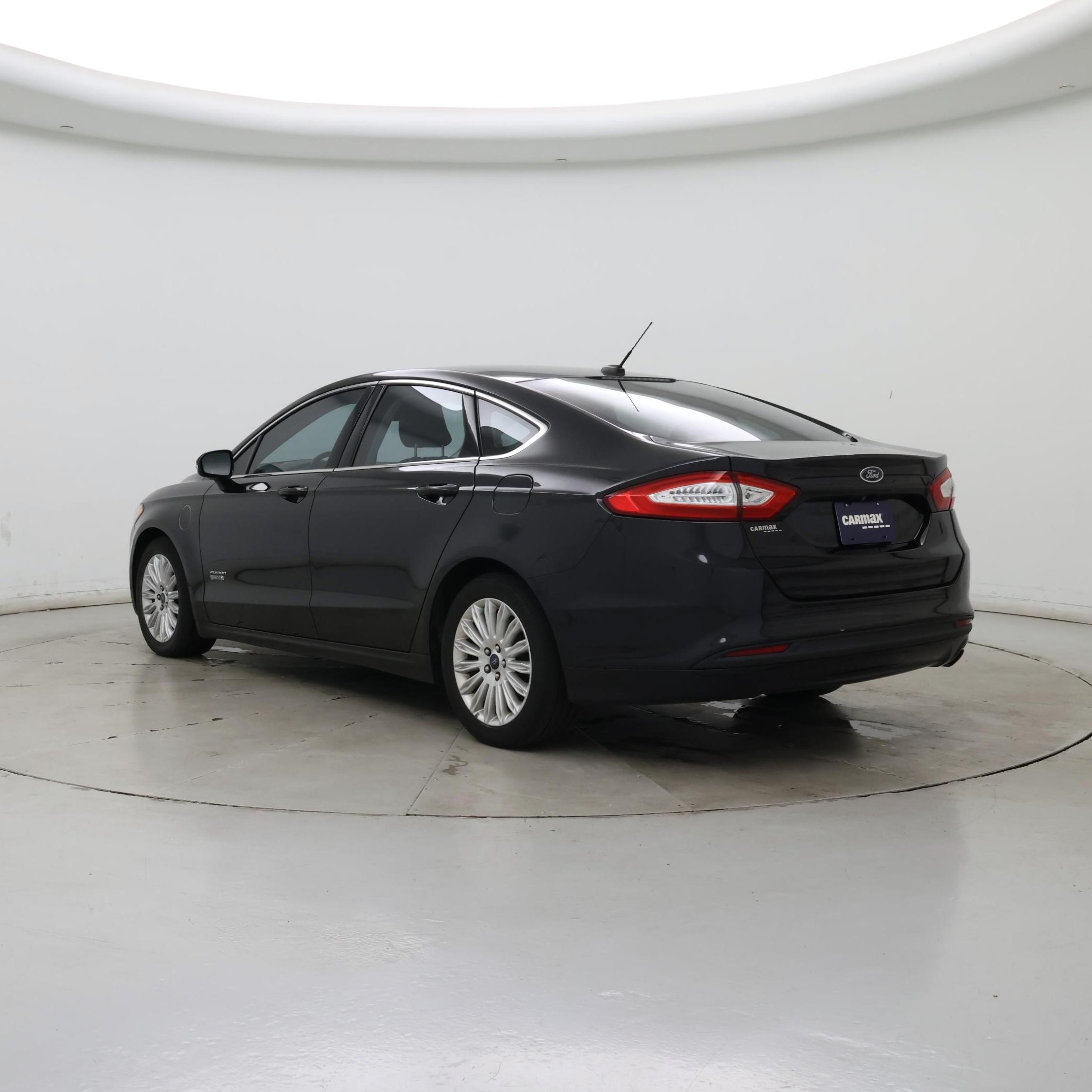 Thumbnail: 2015 Ford Fusion - 2