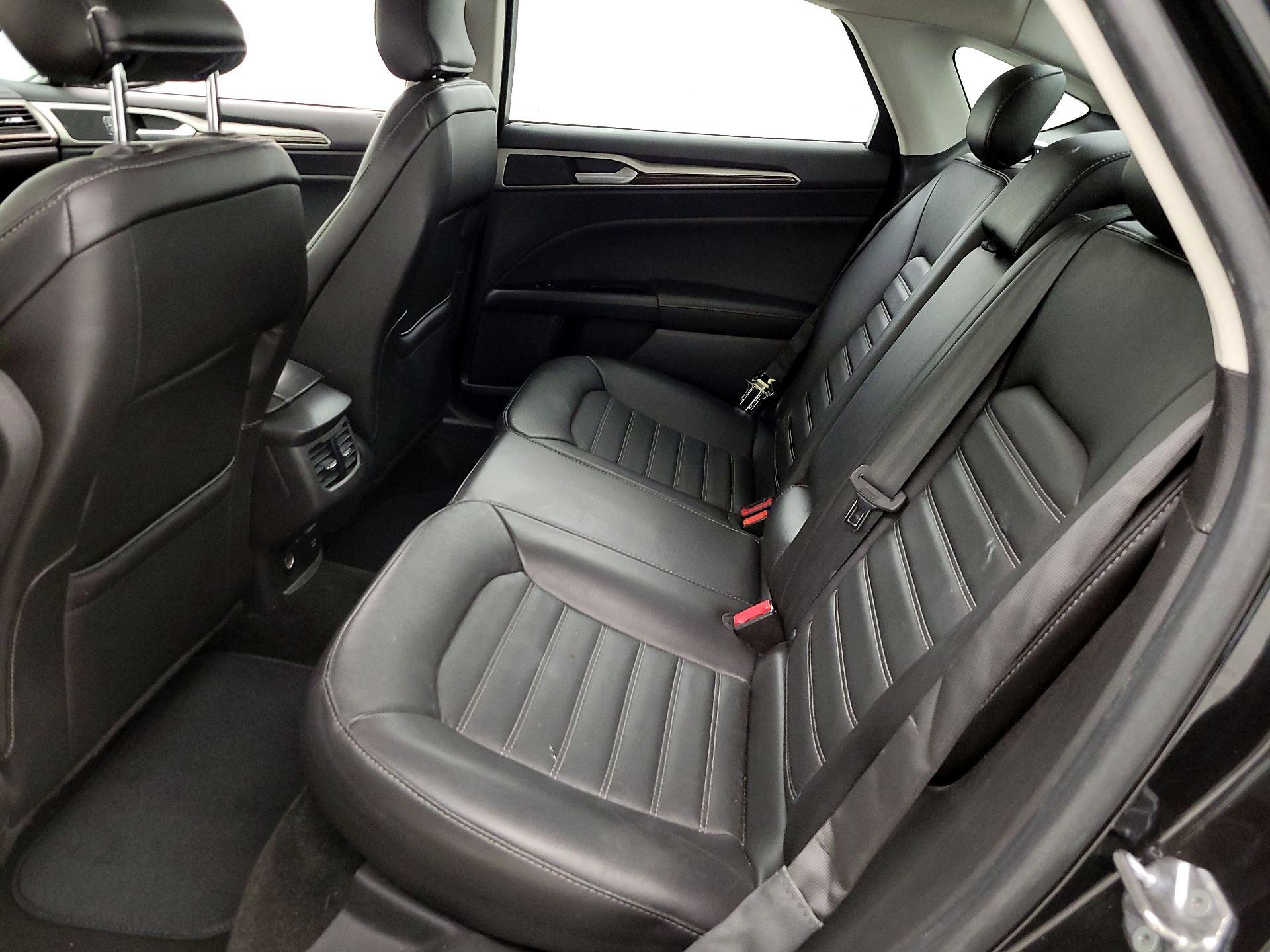 Thumbnail: 2015 Ford Fusion - 20