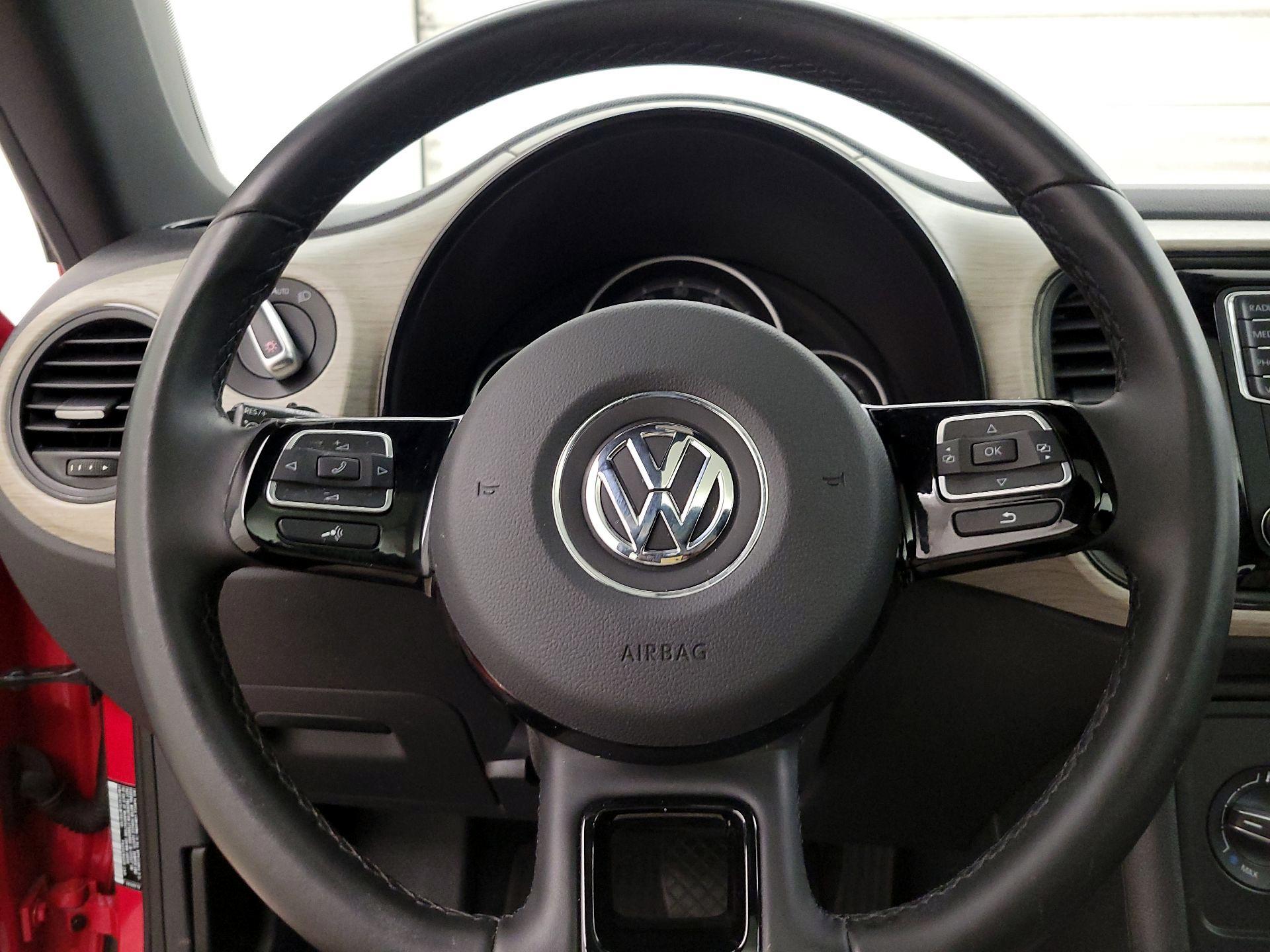Thumbnail: 2018 Volkswagen Beetle - 10