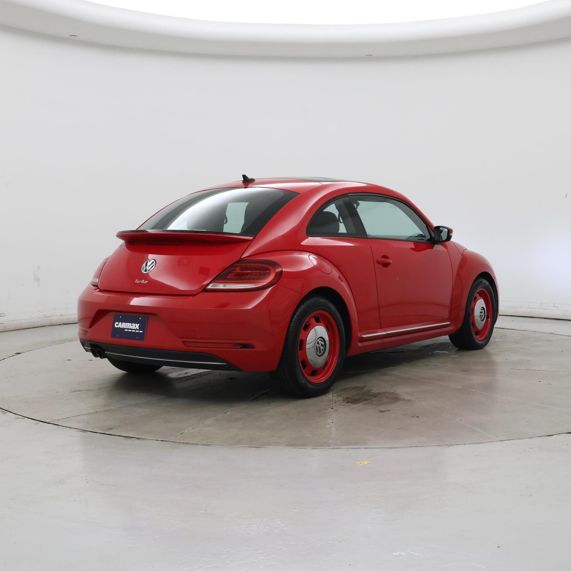 Thumbnail: 2018 Volkswagen Beetle - 8