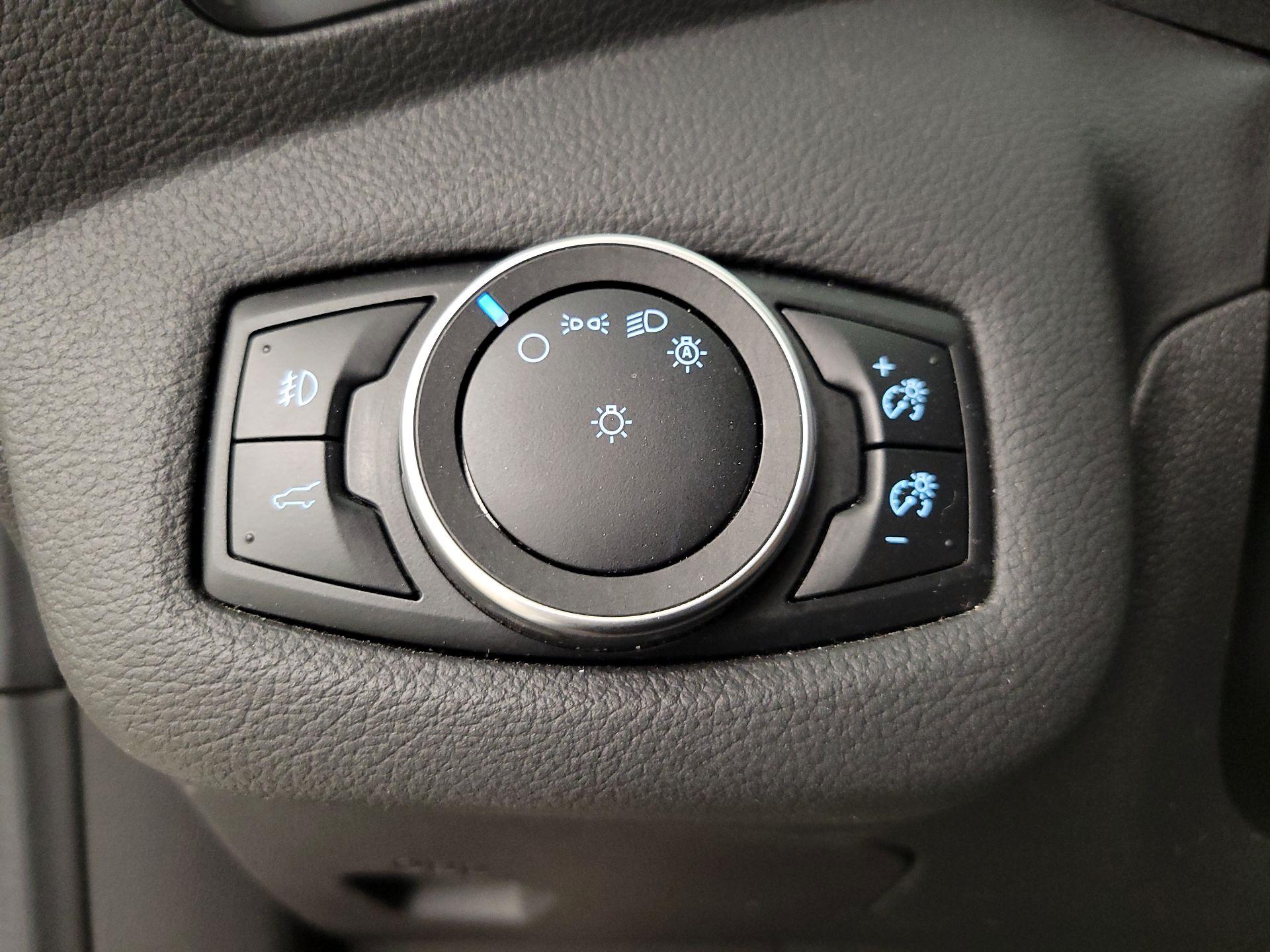 Thumbnail: 2017 Ford Escape - 13