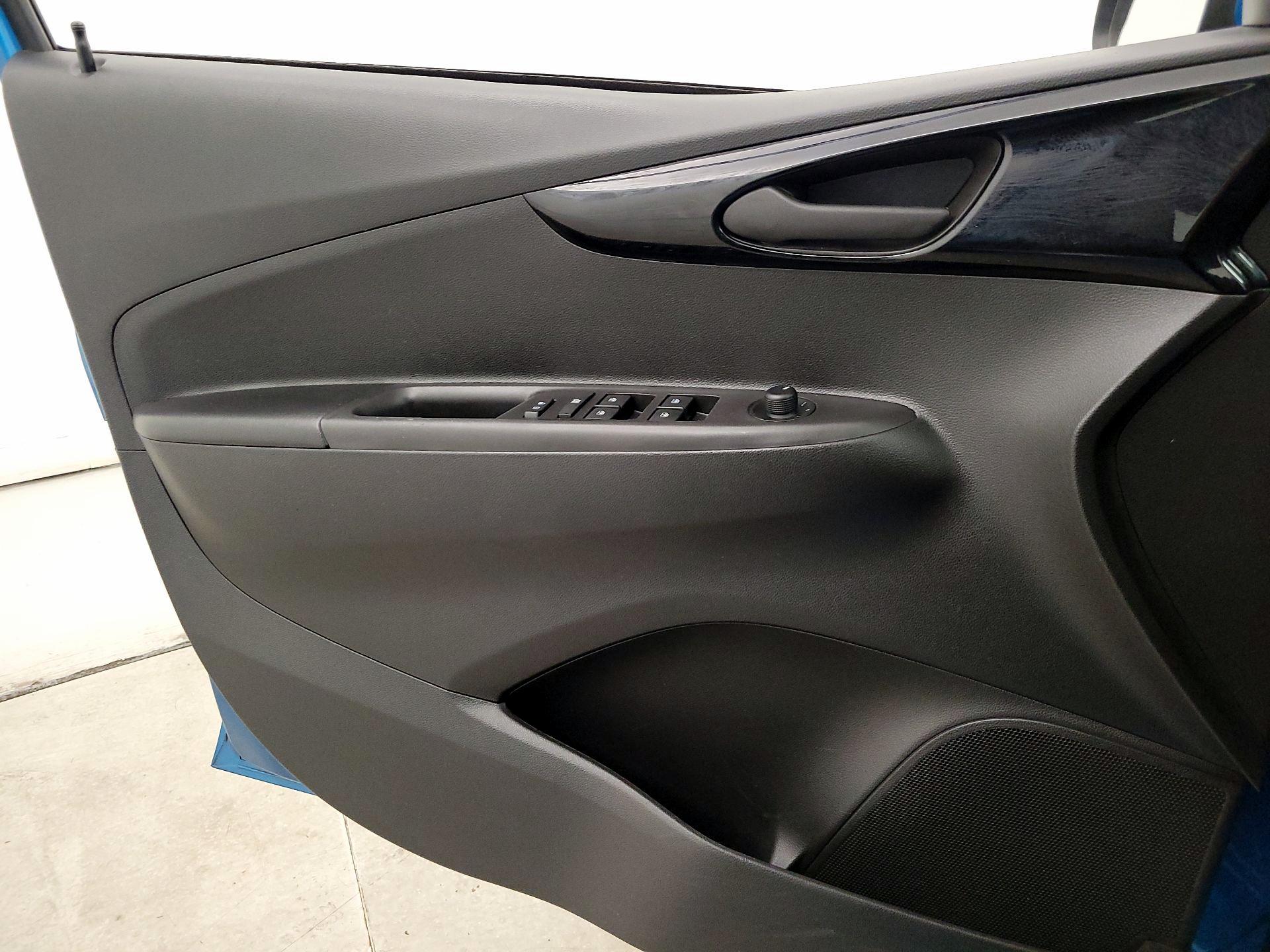 Thumbnail: 2019 Chevrolet Spark - 12