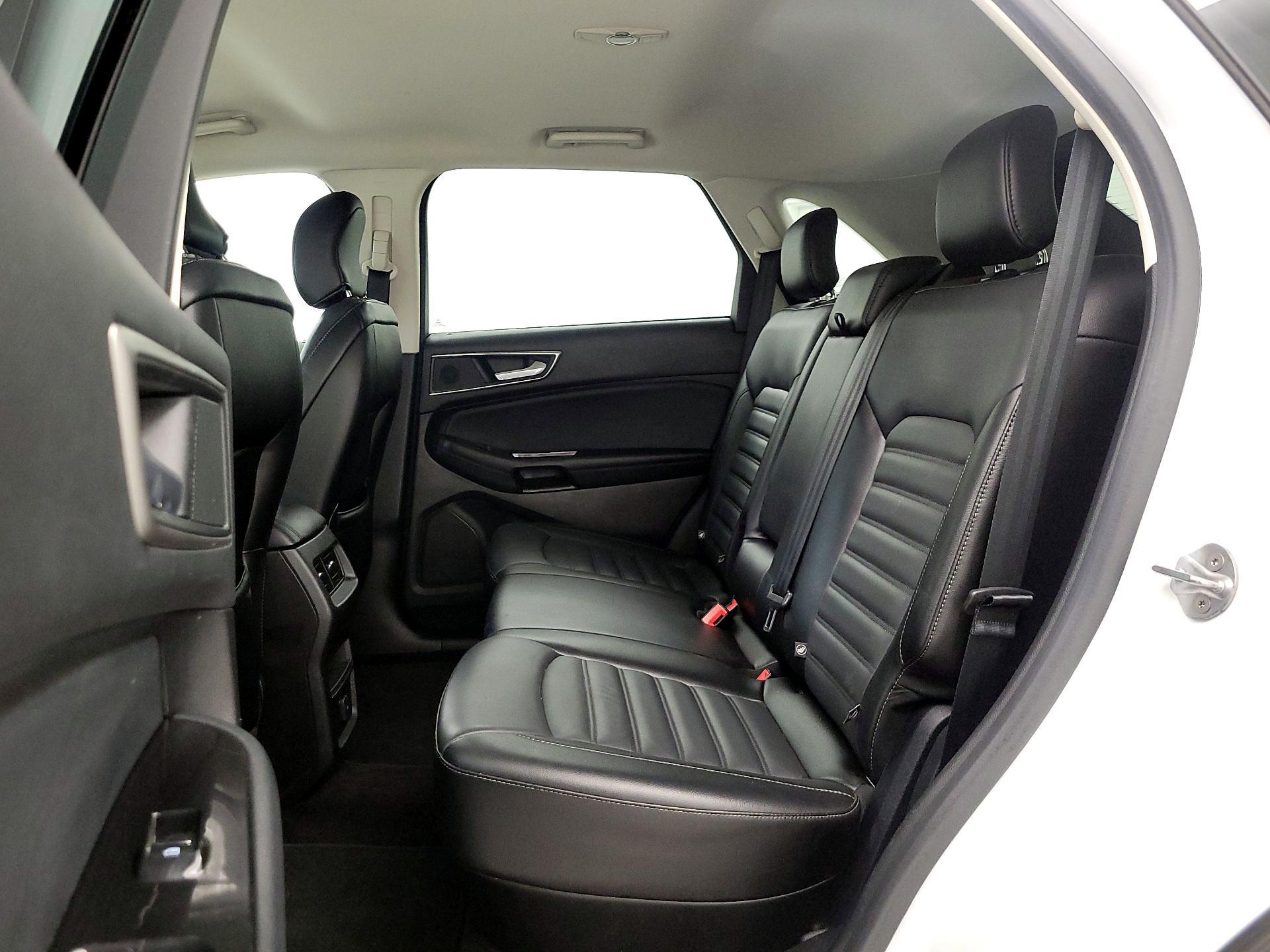 Thumbnail: 2017 Ford Edge - 19