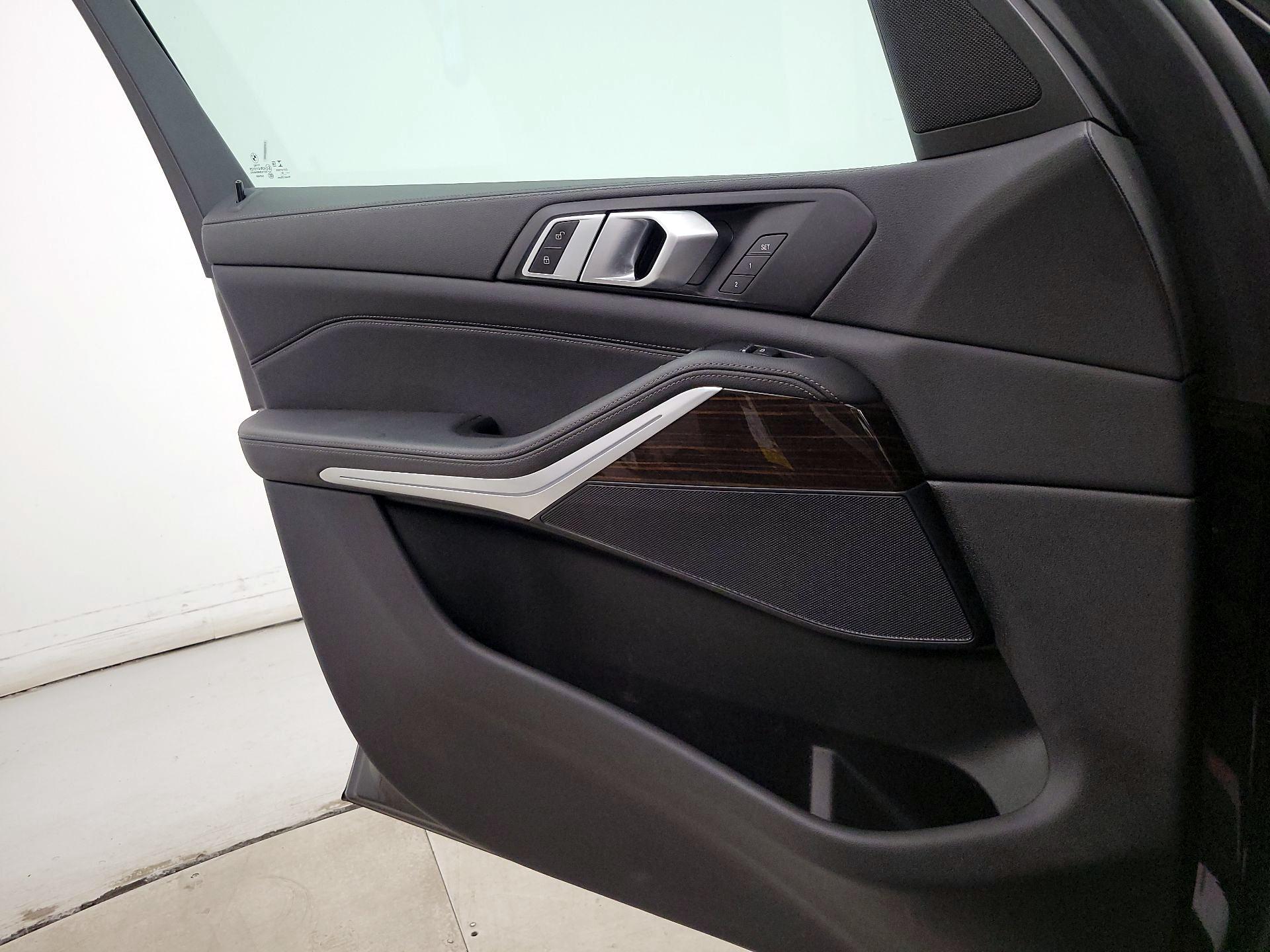 Thumbnail: 2020 BMW X5 - 12