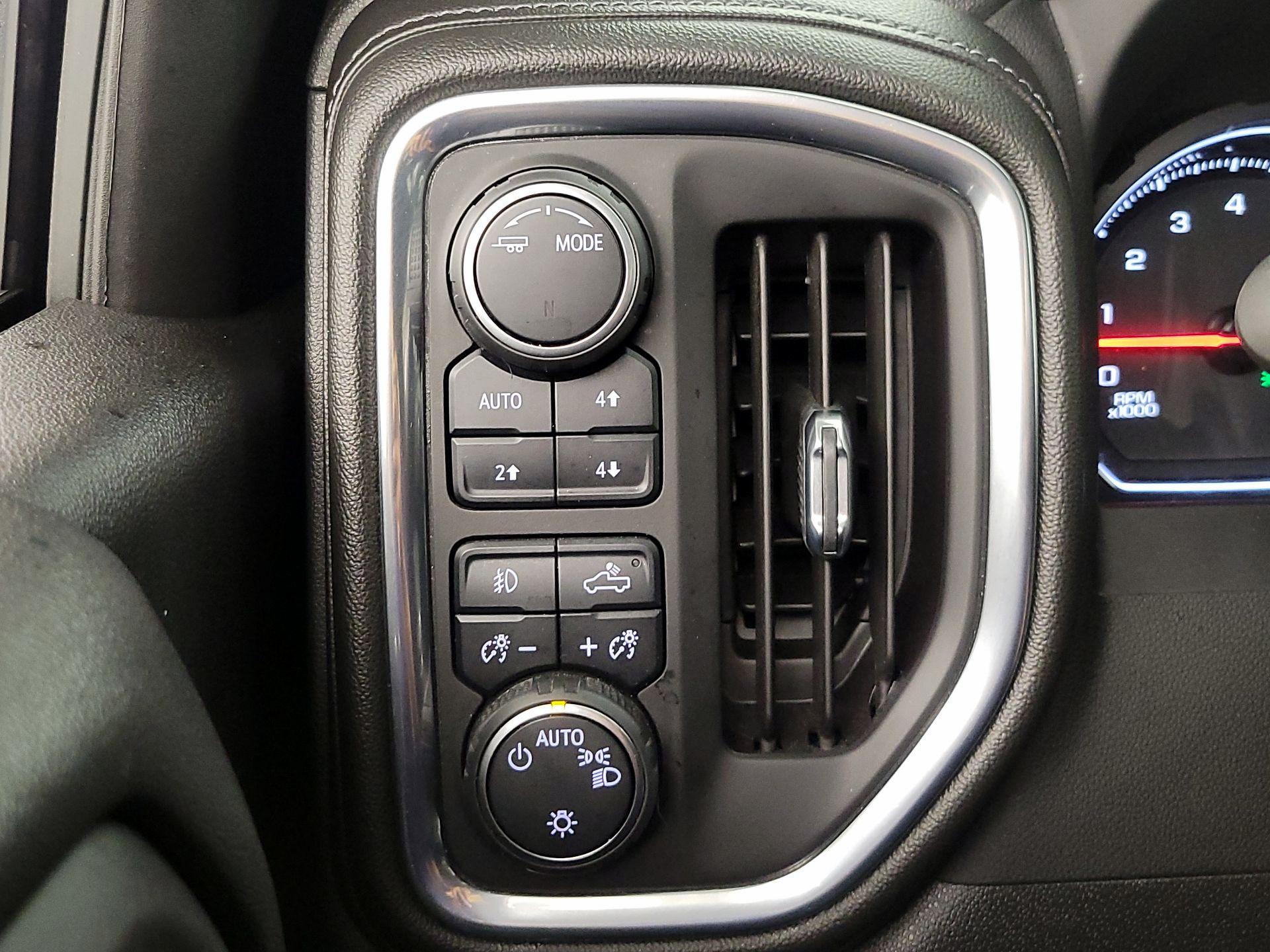 Thumbnail: 2022 Chevrolet Silverado 1500 - 13