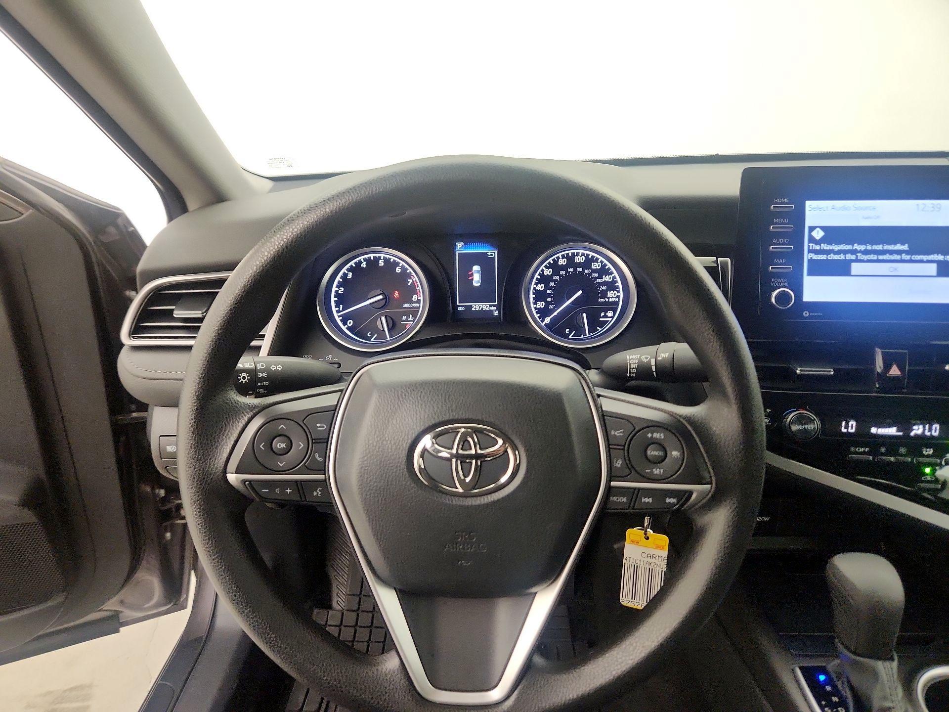 Thumbnail: 2022 Toyota Camry - 10