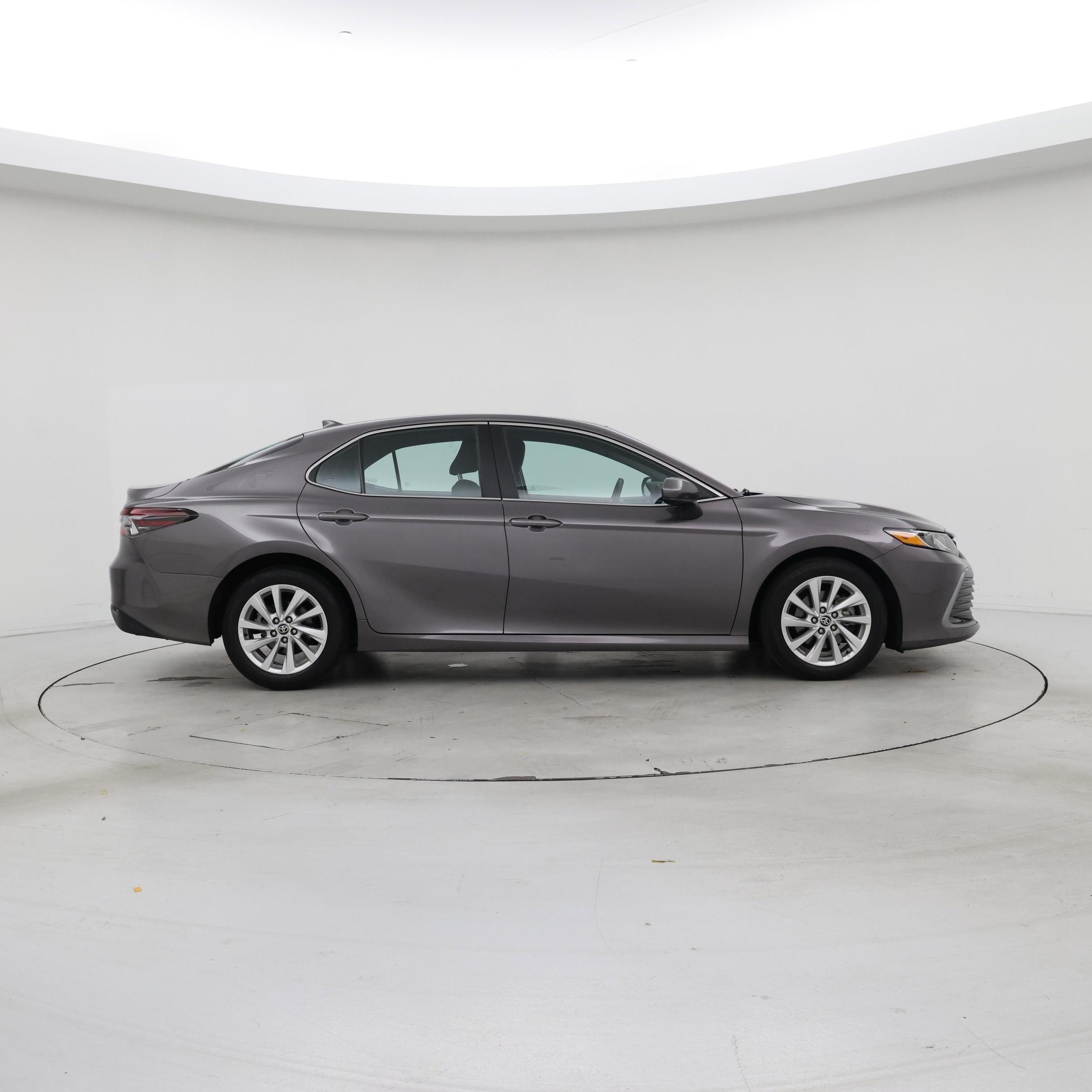 Thumbnail: 2022 Toyota Camry - 7