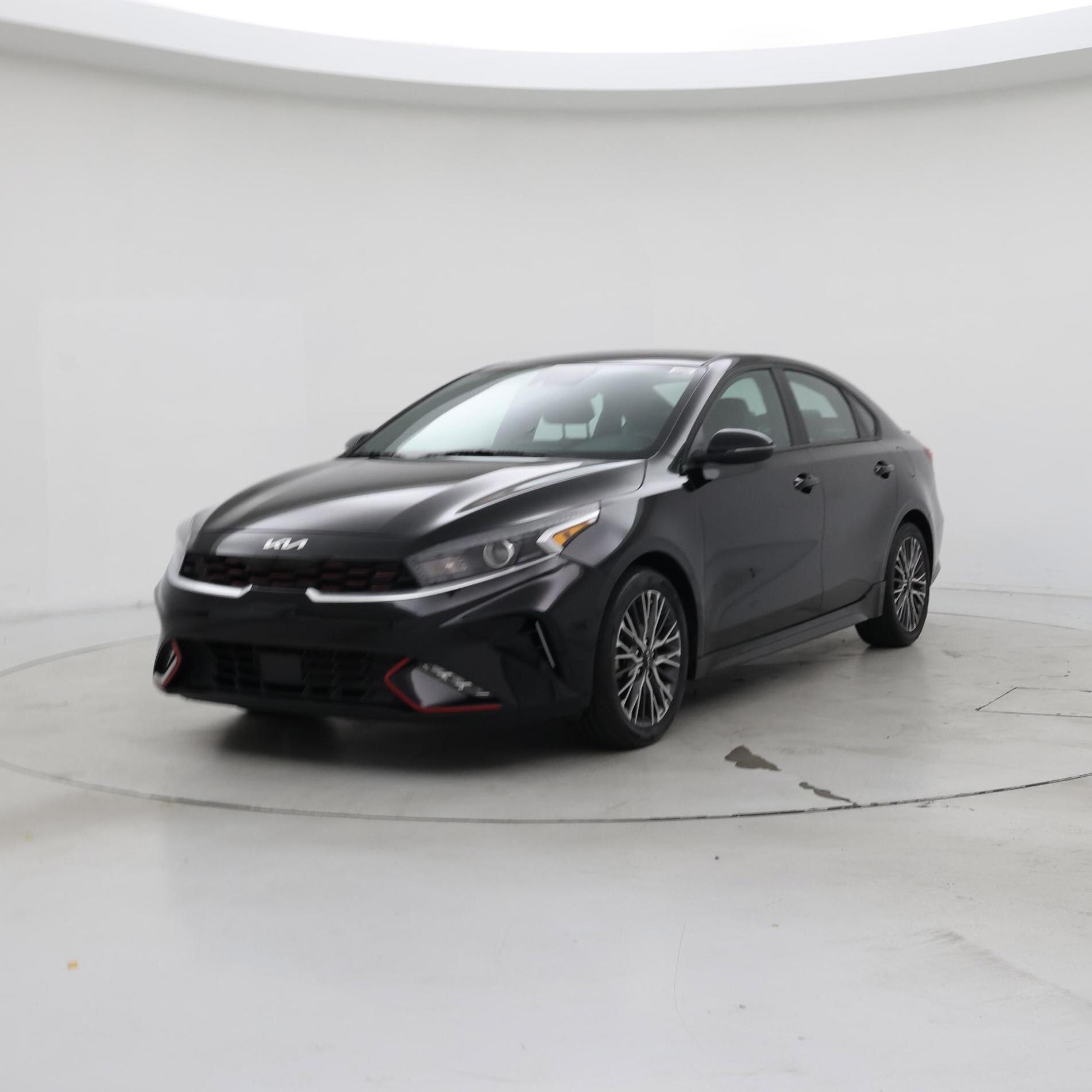 Thumbnail: 2022 Kia Forte - 4