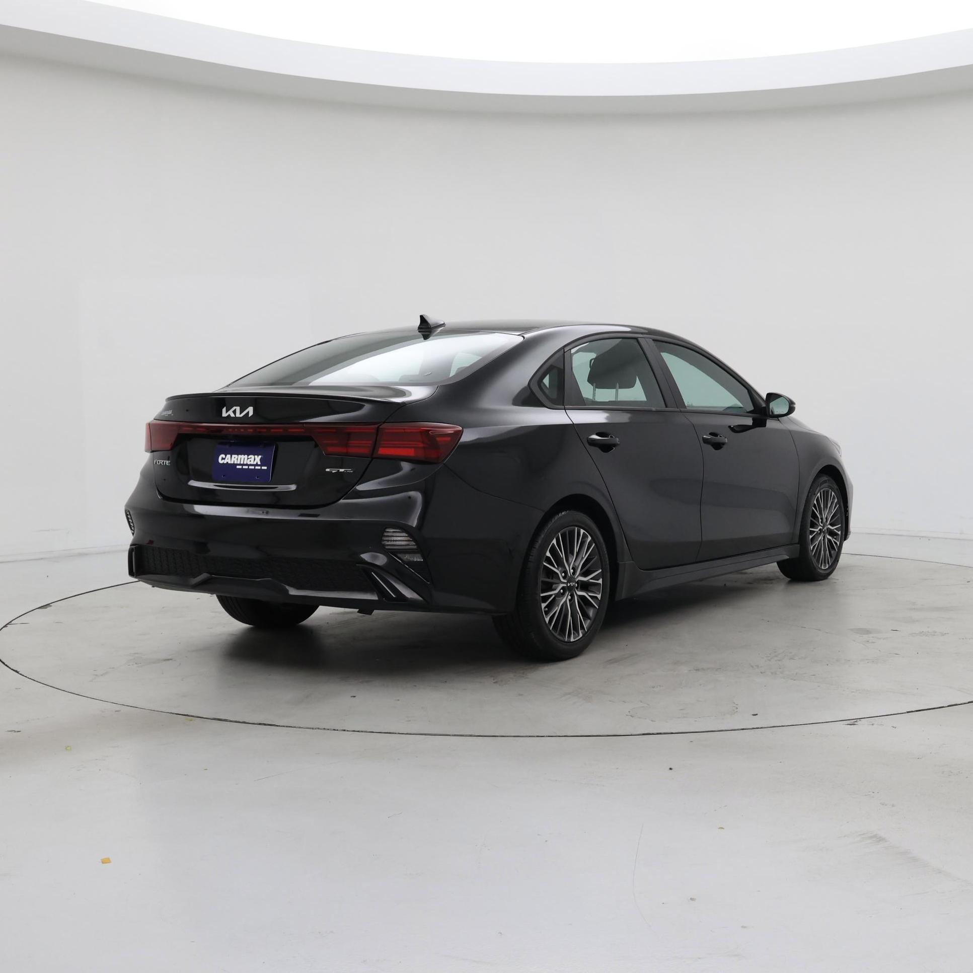 Thumbnail: 2022 Kia Forte - 8