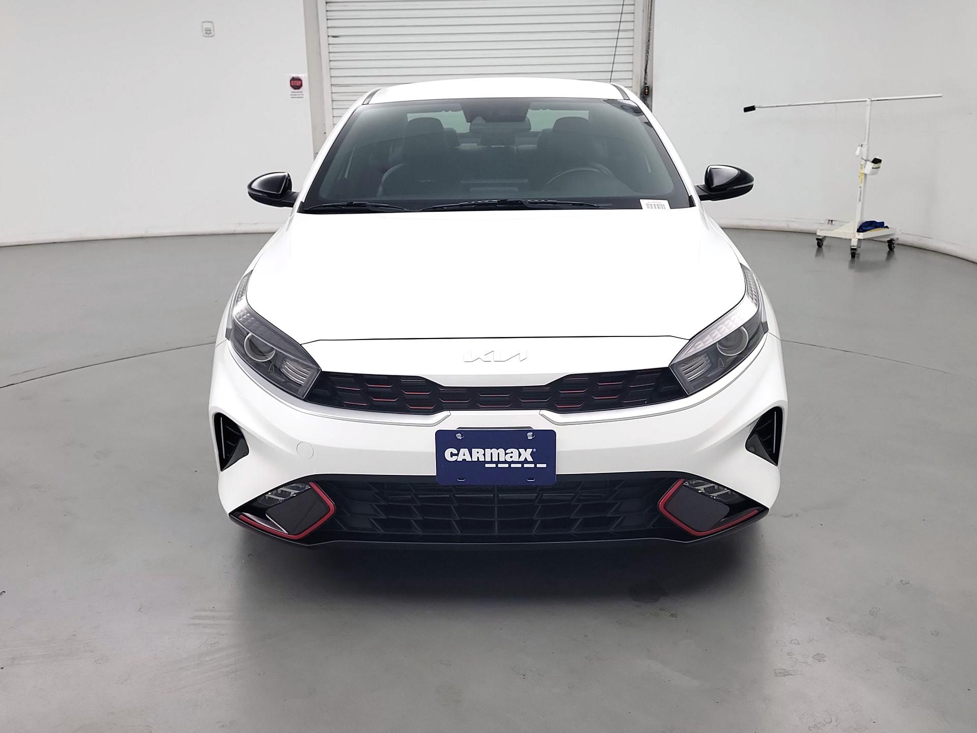 Thumbnail: 2022 Kia Forte - 2