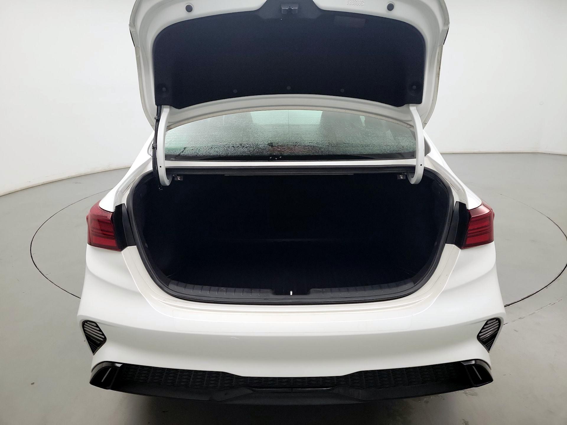 Thumbnail: 2022 Kia Forte - 19