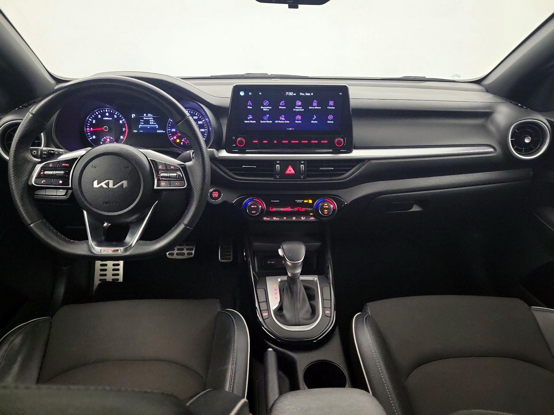 Thumbnail: 2022 Kia Forte - 8