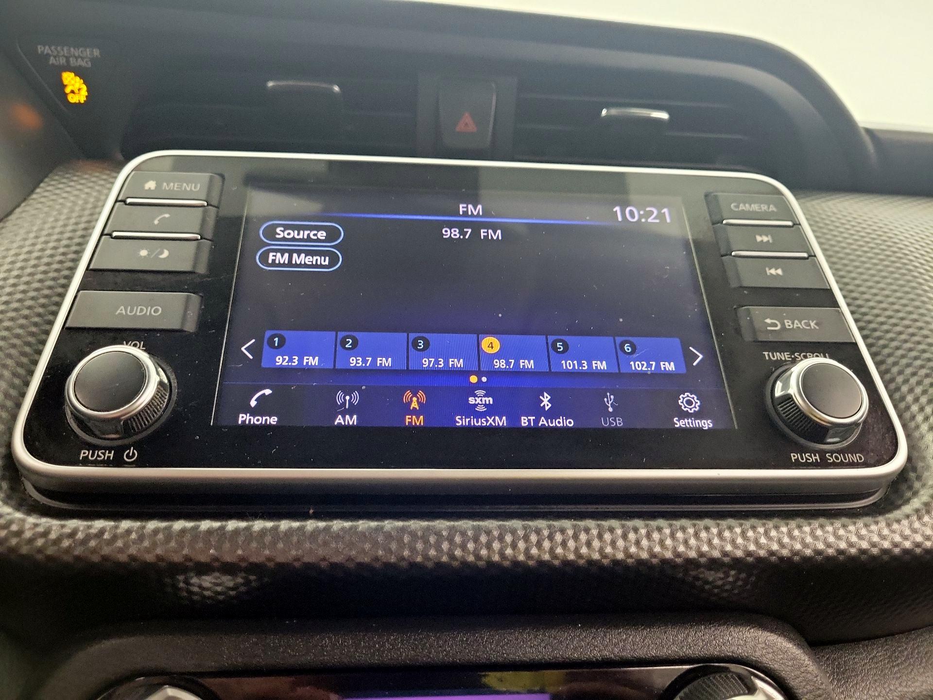 Thumbnail: 2020 Nissan Kicks - 15