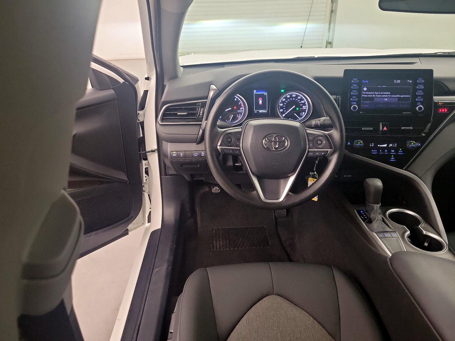 Thumbnail: 2022 Toyota Camry - 10