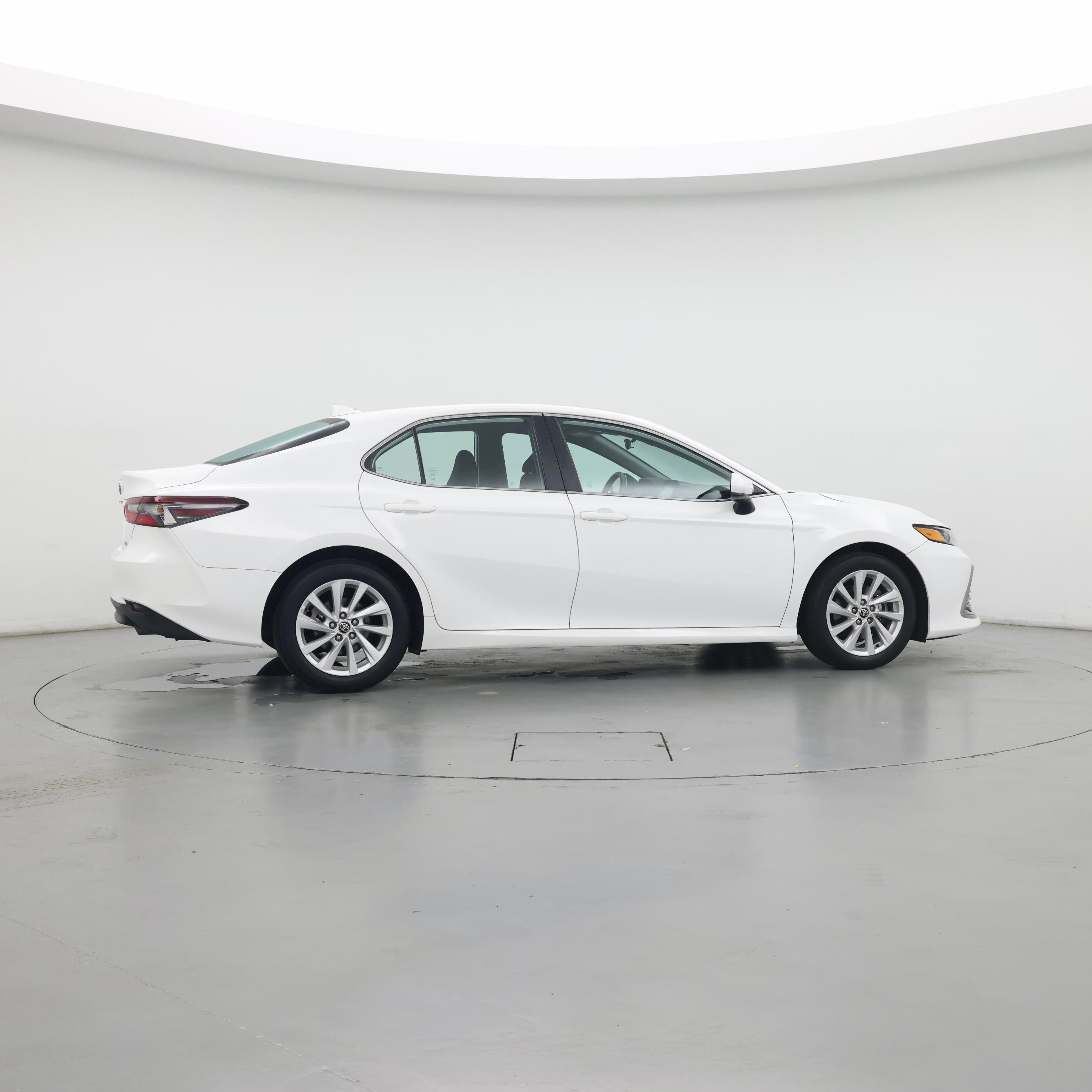 Thumbnail: 2022 Toyota Camry - 7