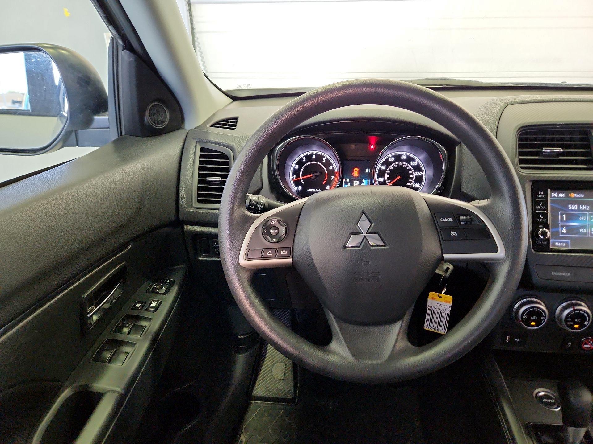 Thumbnail: 2023 Mitsubishi Outlander Sport - 10
