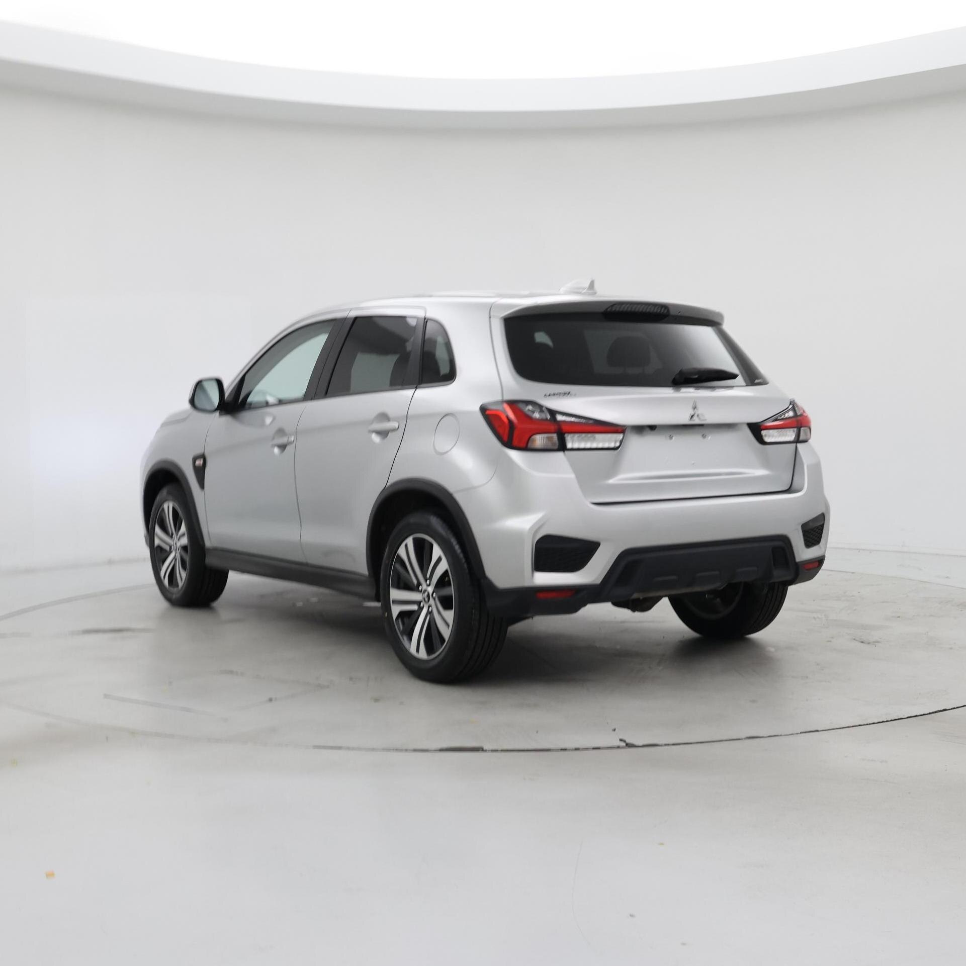 Thumbnail: 2023 Mitsubishi Outlander Sport - 2