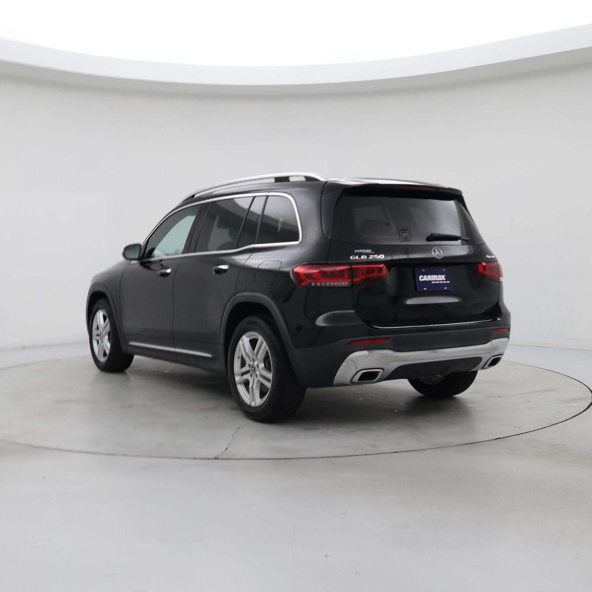 Thumbnail: 2021 Mercedes-Benz GLB - 2
