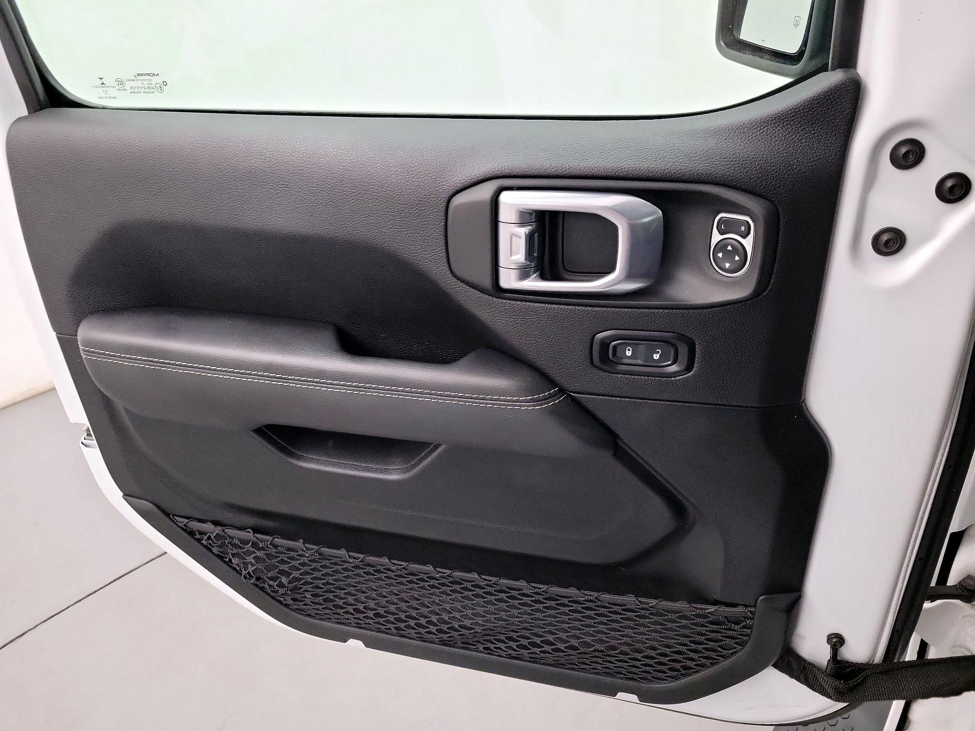Thumbnail: 2021 Jeep Wrangler - 12