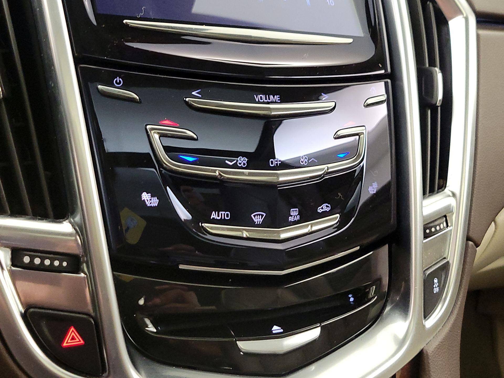 Thumbnail: 2015 Cadillac SRX - 17