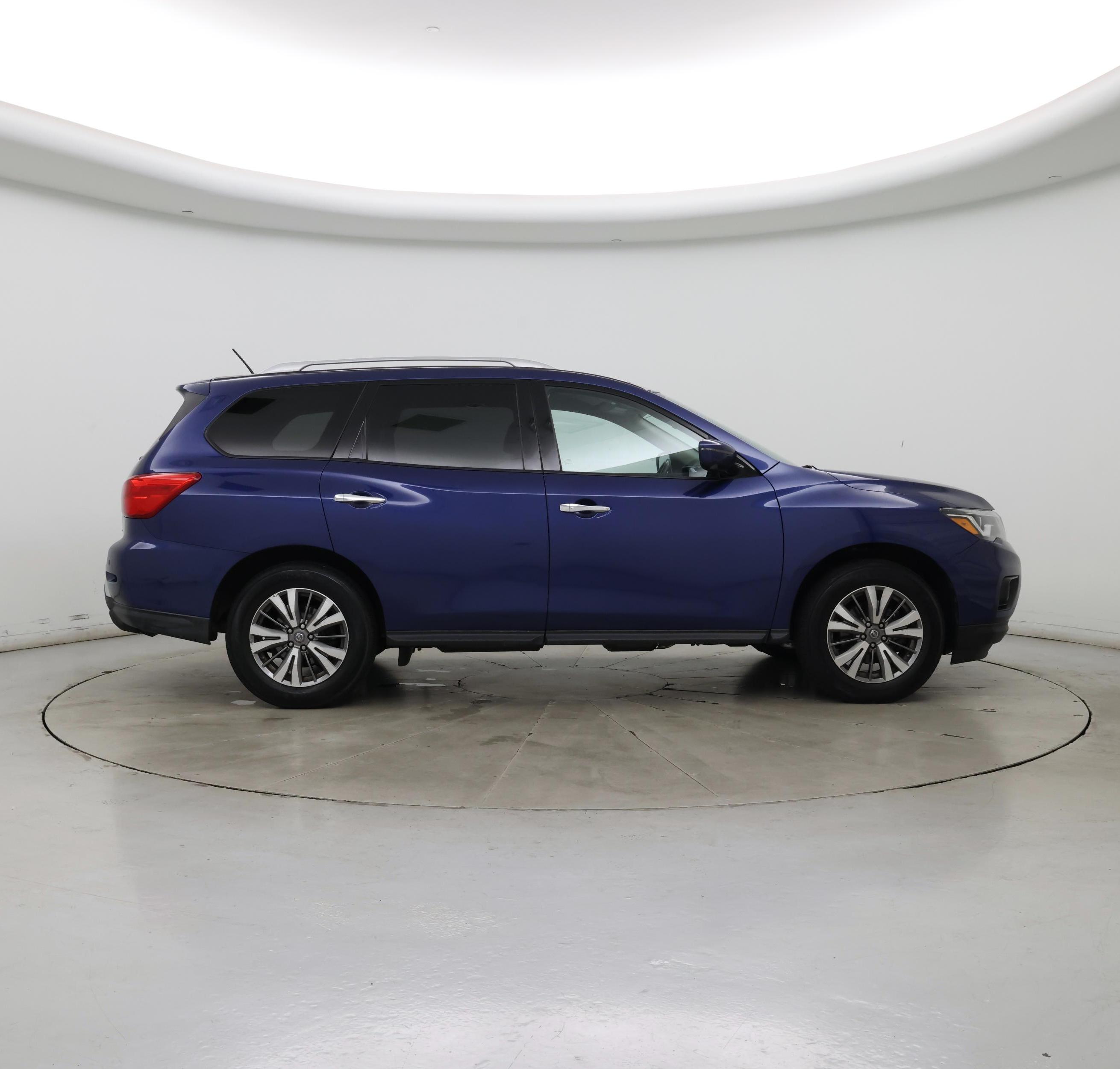 Thumbnail: 2018 Nissan Pathfinder - 7