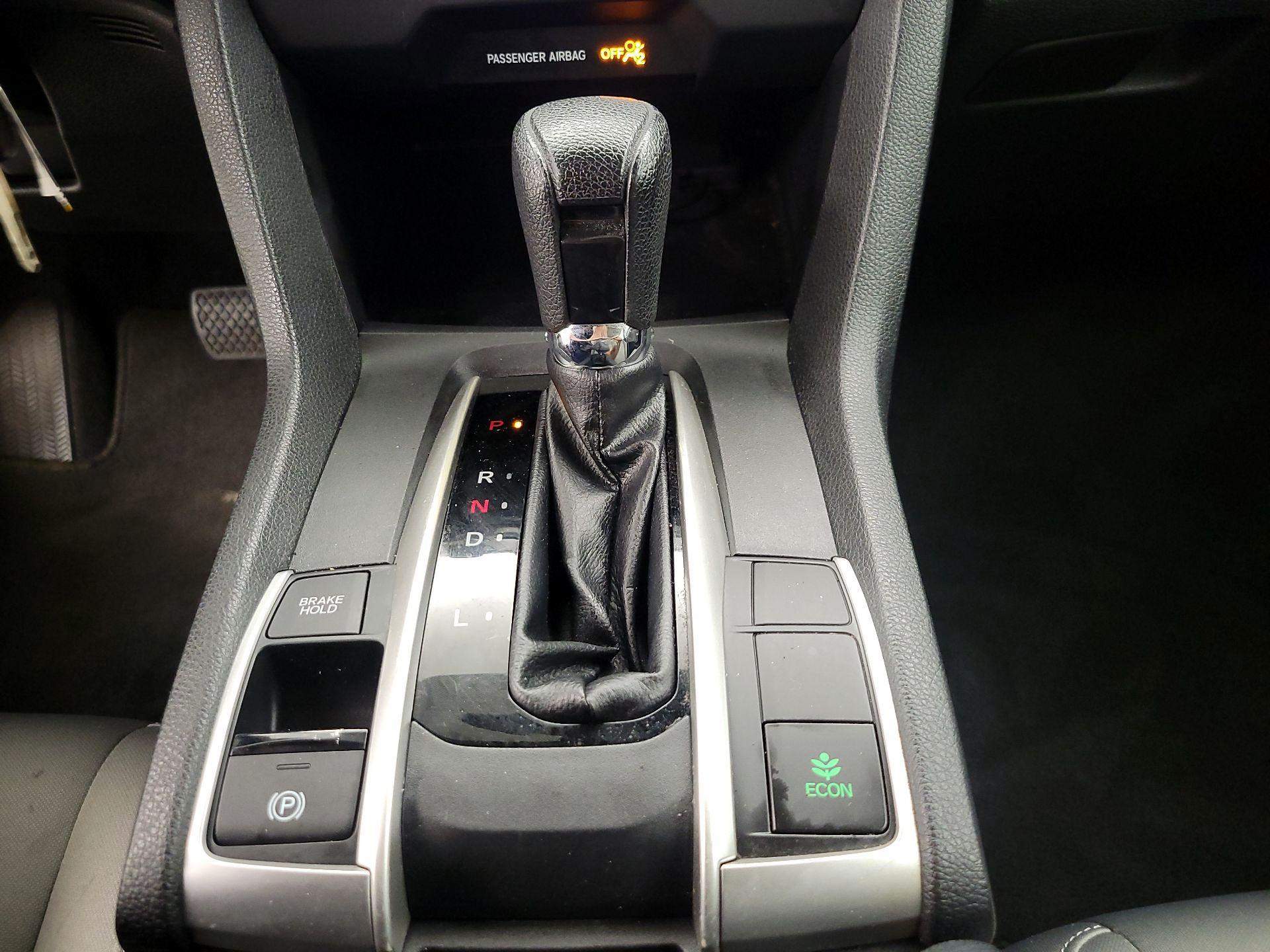 Thumbnail: 2019 Honda Civic - 17
